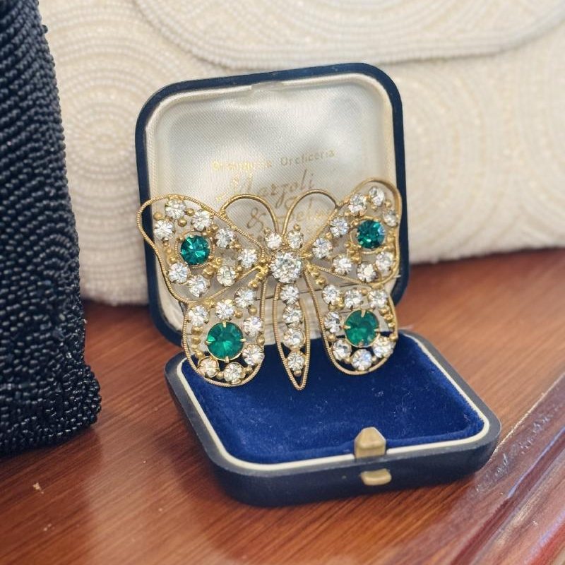 Antique C.a. 1920s Czechoslovakian Emerald Green Glass Butterfly Brooch (B028)