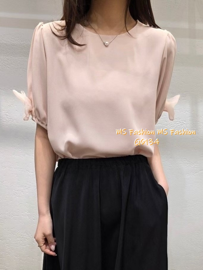 G6134 韓國🇰🇷靚料蝴蝶袖top