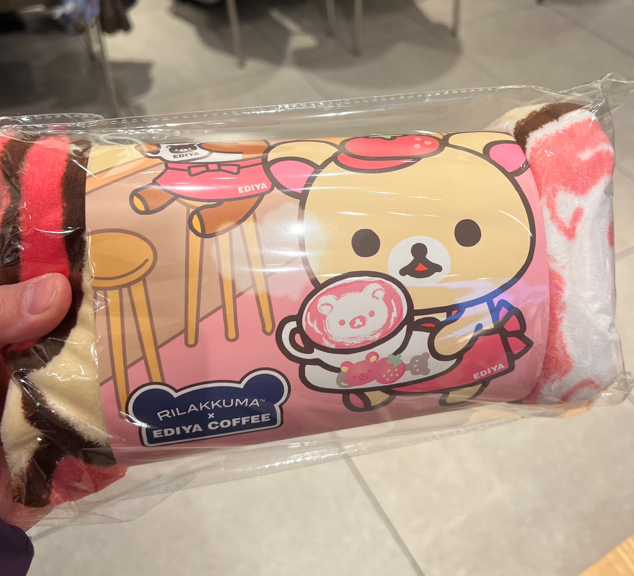 EDIYA Coffee x 鬆弛熊毛巾