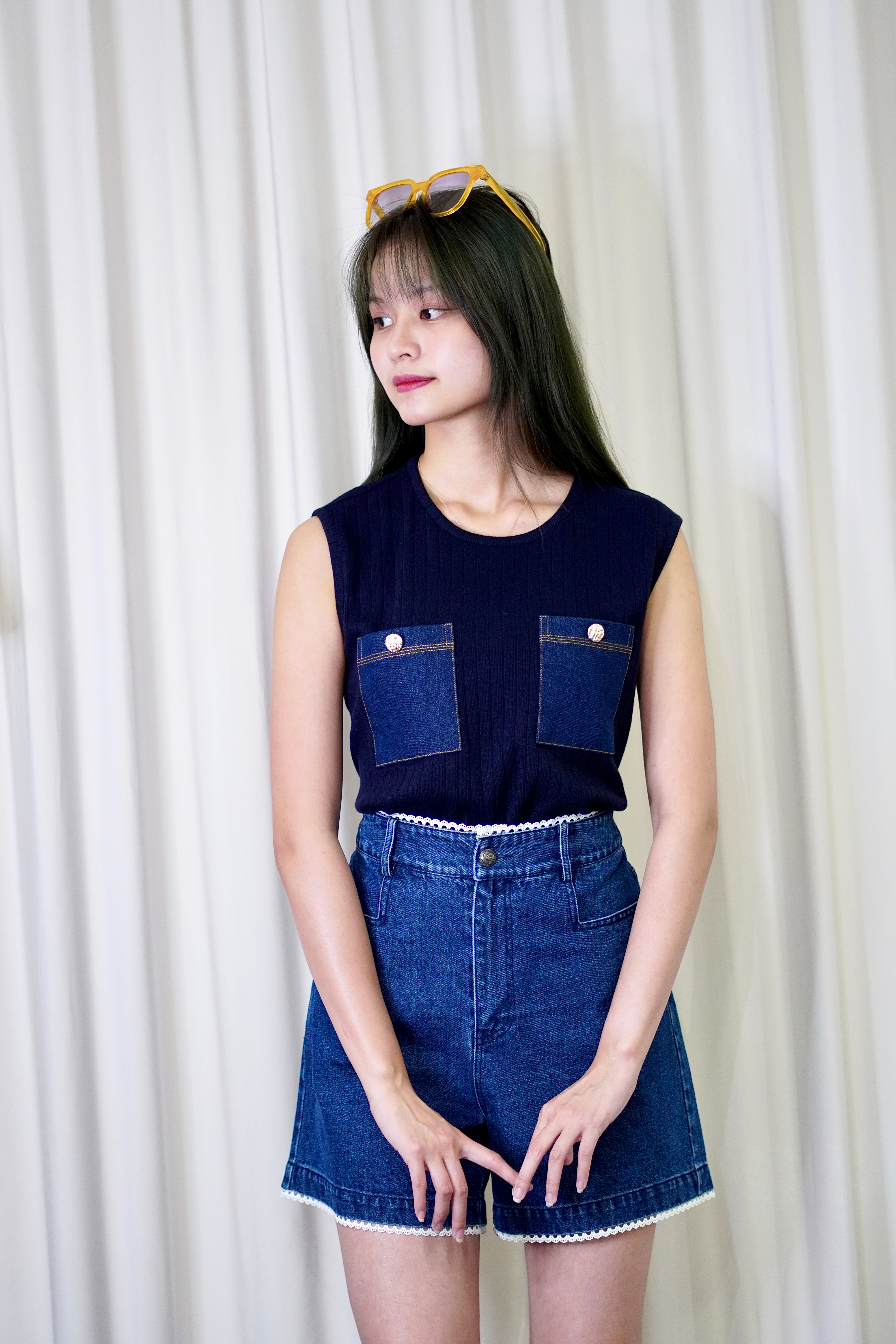 915567 Elio Denim Accent Top