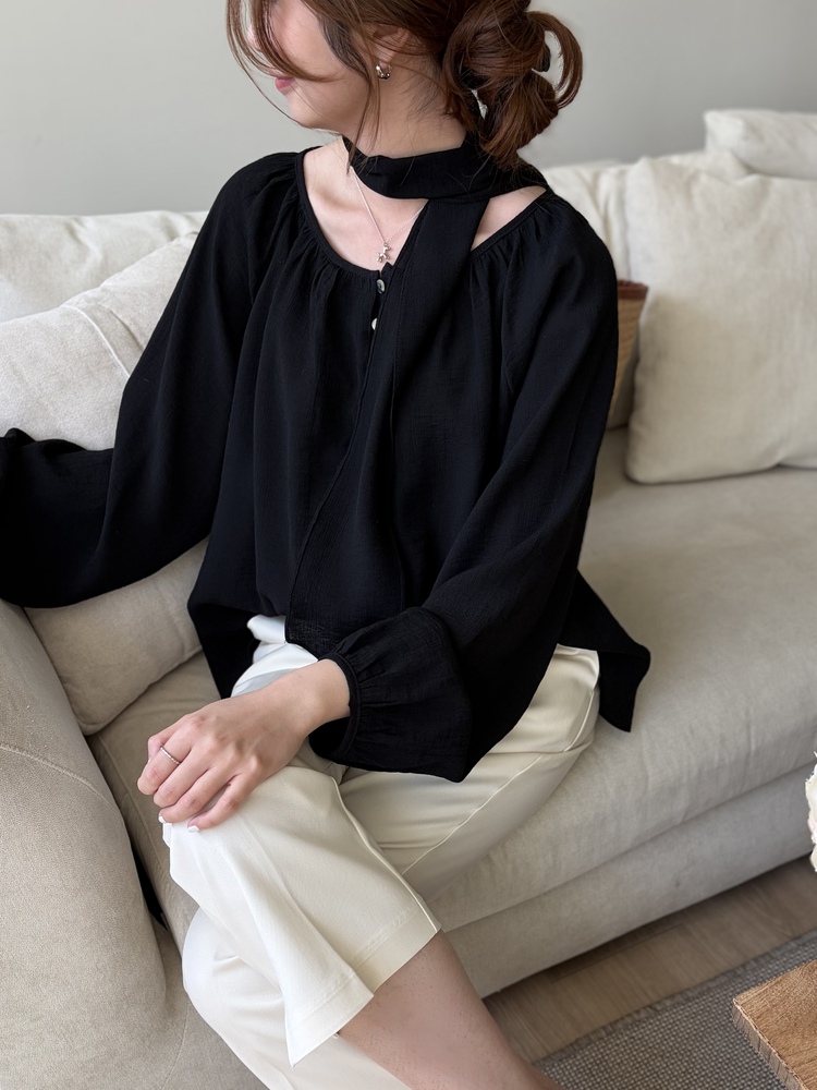 Eloise Tie-Neck Blouse (Black)