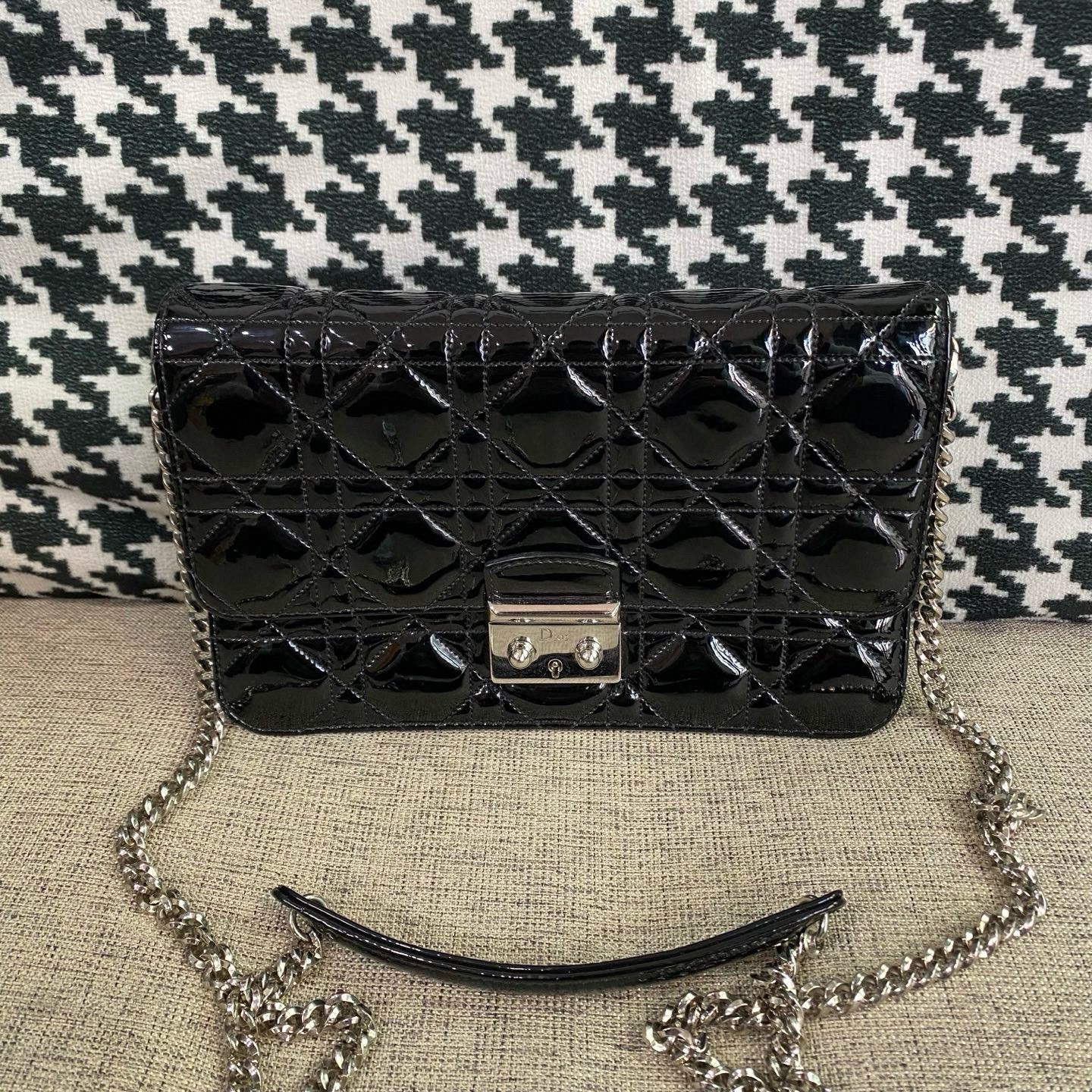 【預訂貨品】Dior黑色漆皮woc 