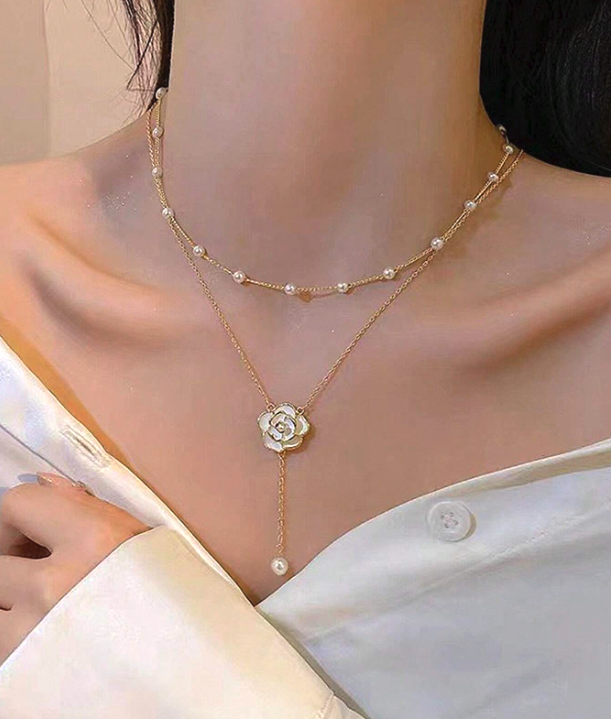 Simple duo layer pearl rose necklace