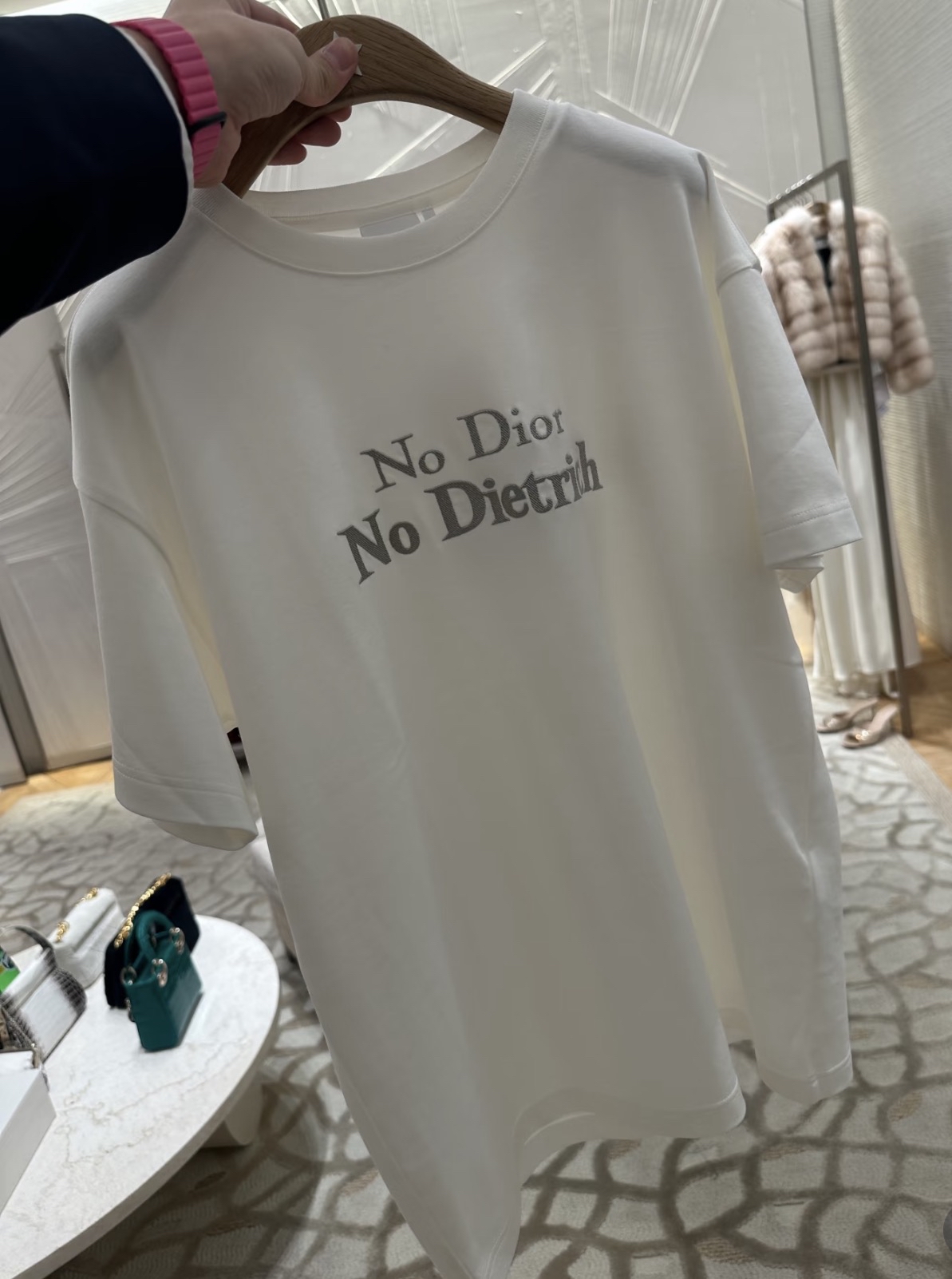 訂貨📮 Dior 26SS 新款 刺繡logo Tee Size XS/S/M