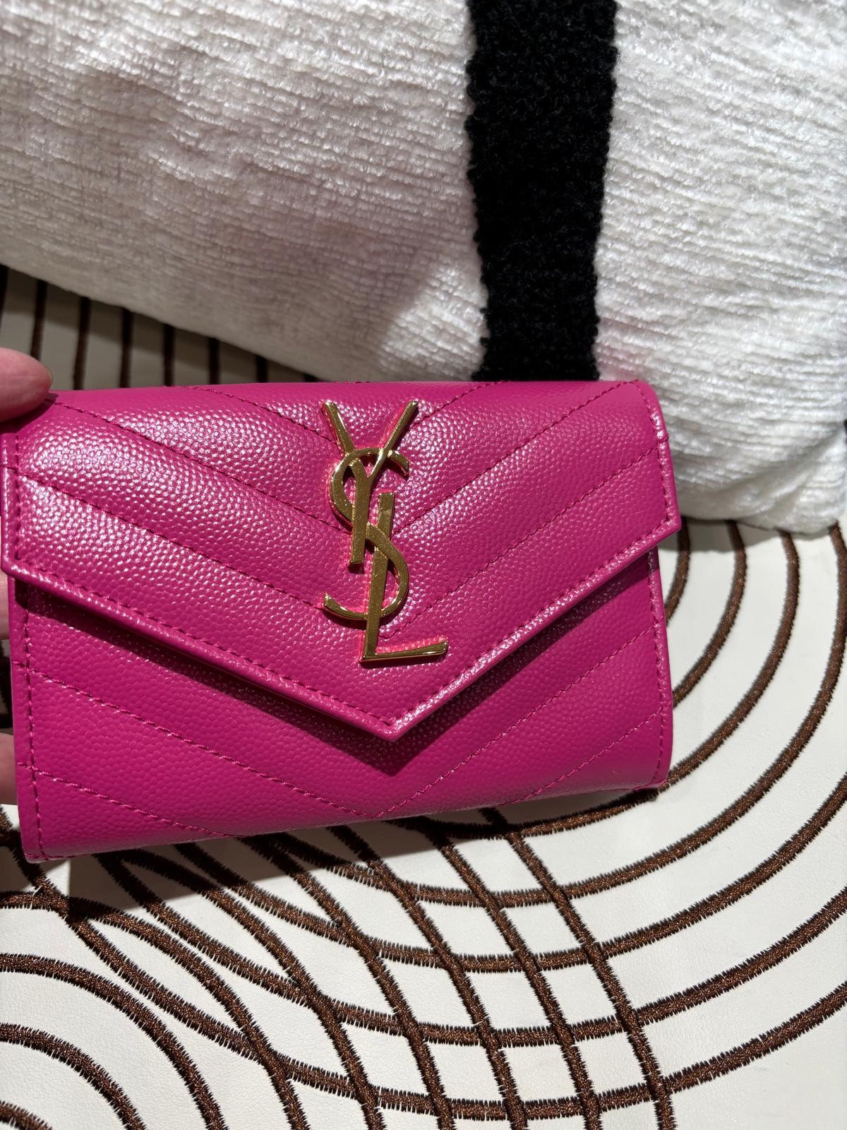 YSL SAINT LAURENT Caviar Cassandre Card Holder 粒紋小牛皮卡套  Card Holder Calfskin 100%Authentic, 99%New 