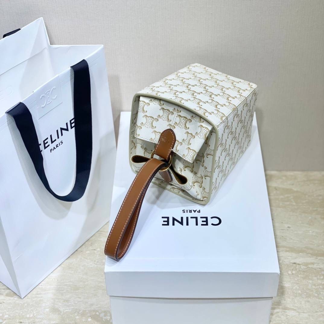 🔥大货实拍图 𝗖𝗘𝗟𝗜𝗡𝗘 ♥ 𝗦𝗧𝗥𝗔𝗣 𝗕𝗢𝗫 型号：197142 尺寸：10.5*14.5*10cm