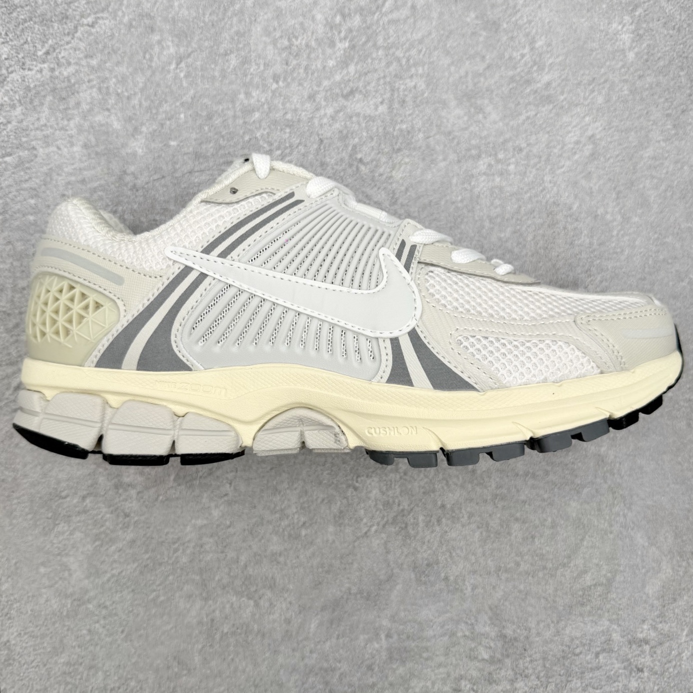 Nike Air Zoom Vomero 5 HF0731-007