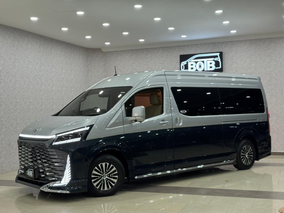 HIACE 2 TONE PAINTING