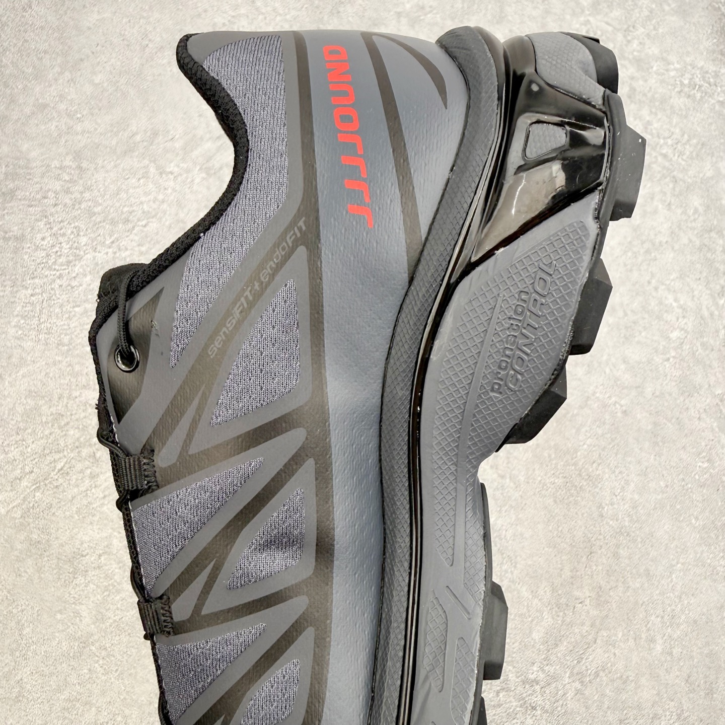 Salomon XT-6