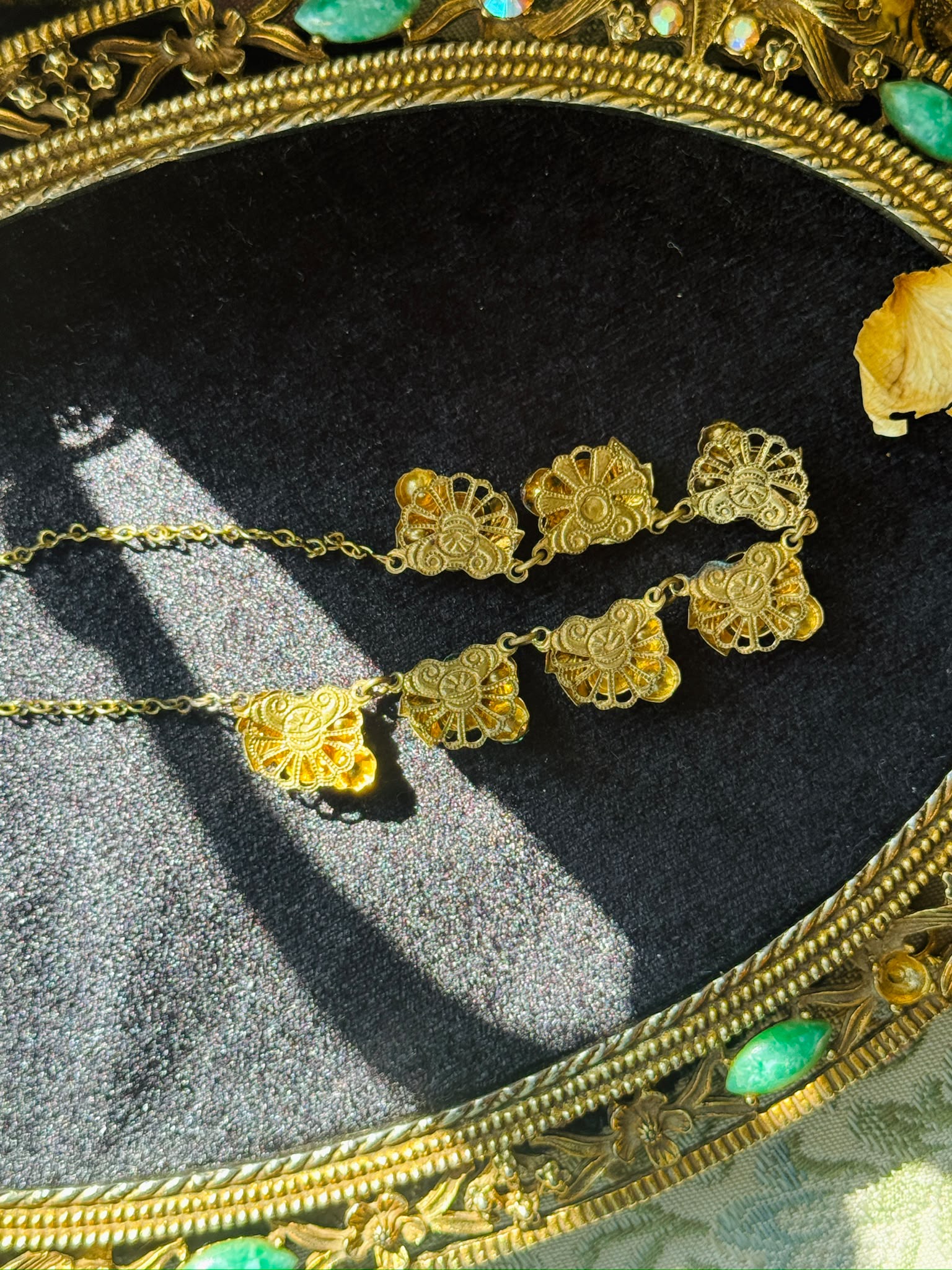 1930-50s Czechoslovakian Green Grape Motif Rhinestone Necklace/Bracelet  (C004)