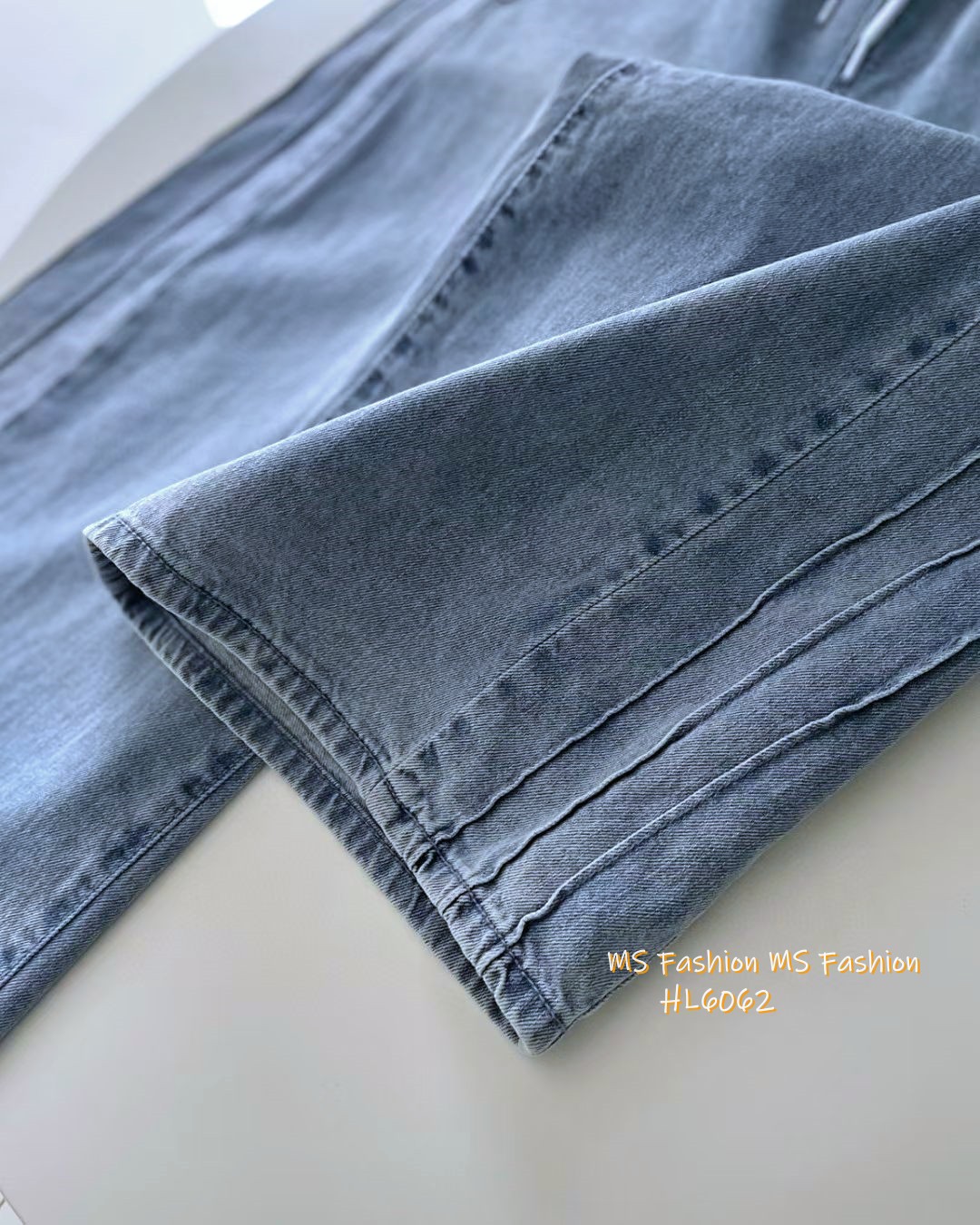 HL6062 韓國🌼Howluk側3間闊筒牛