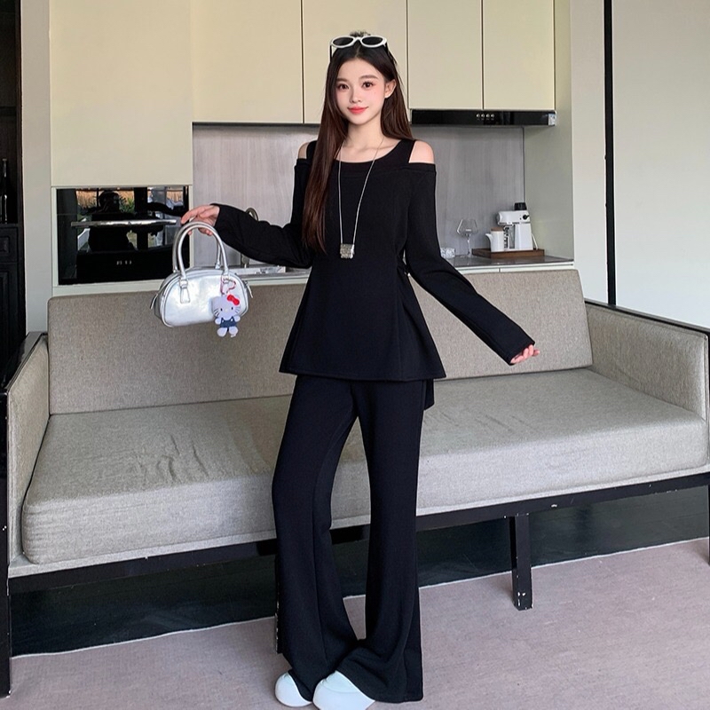 B297(23604) 韩版气质休闲一字露肩显瘦长版上衣与微喇长裤黑套装 
