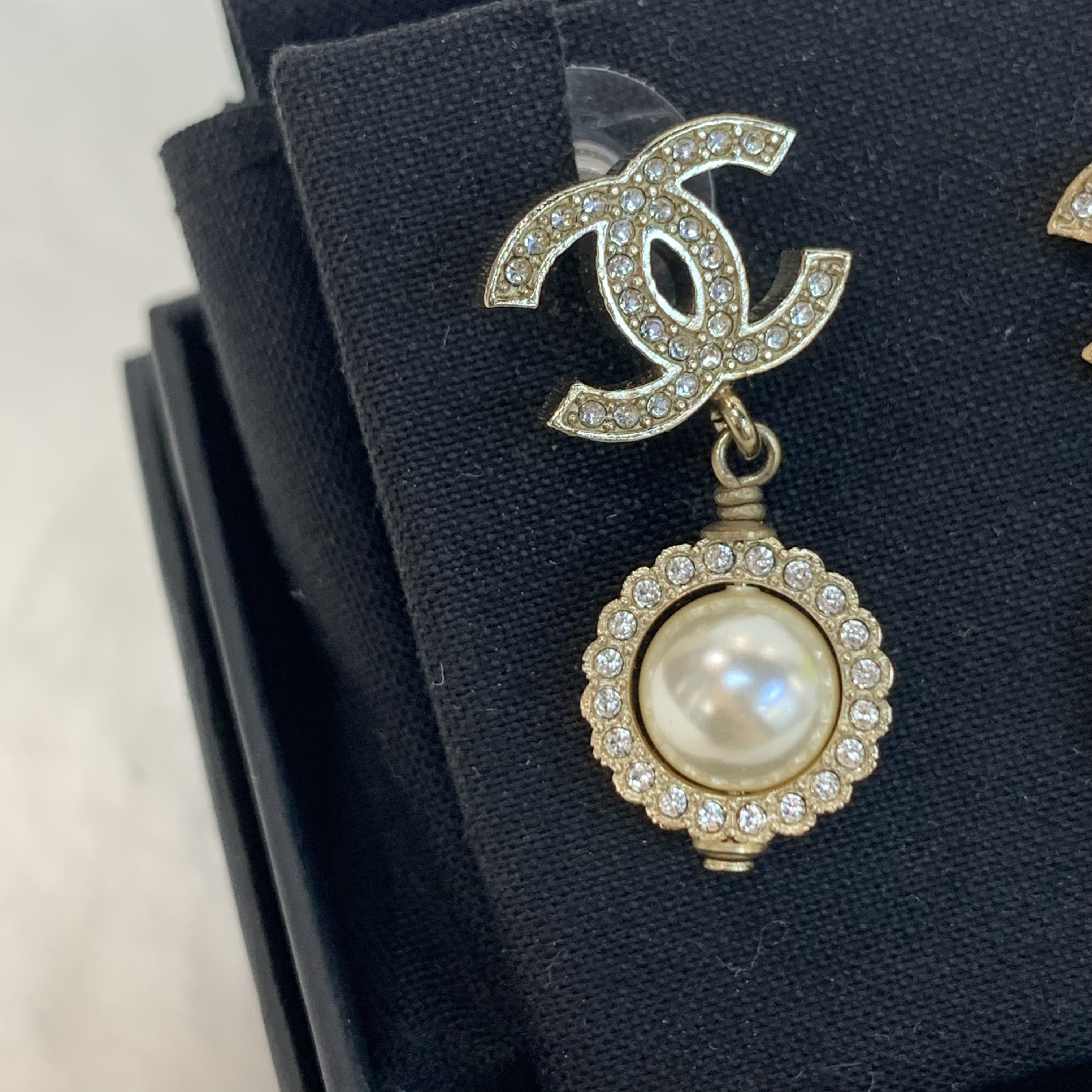 低調奢華🫧Chanel珍珠耳環 小資女必備