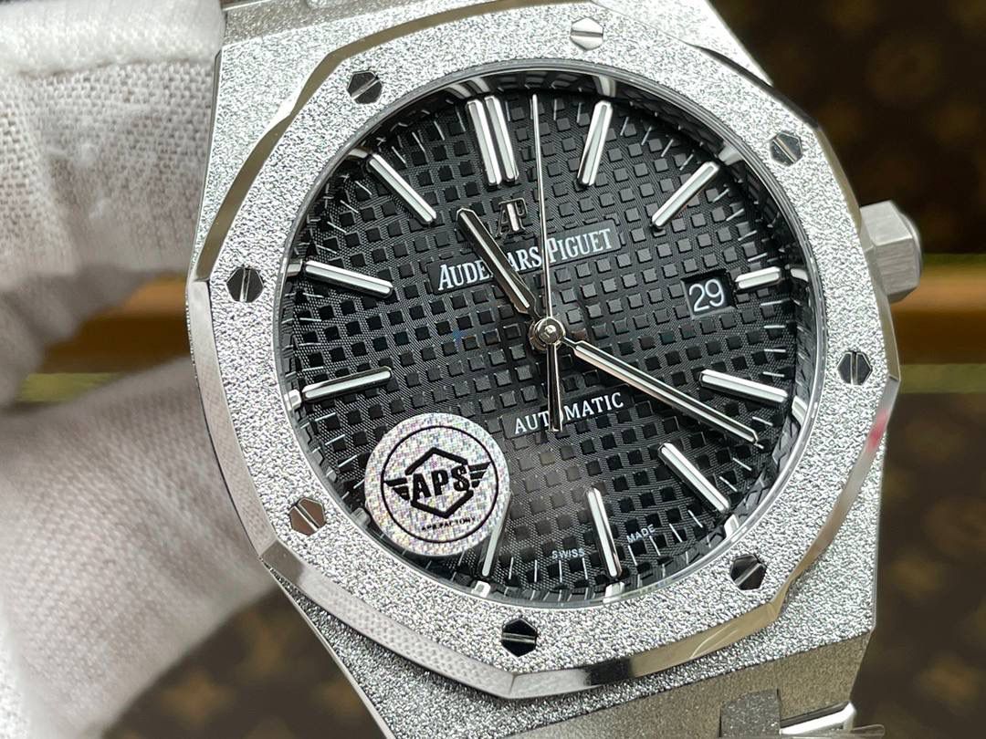 爱彼皇家橡树系列自动机械男士腕表 冰霜金款