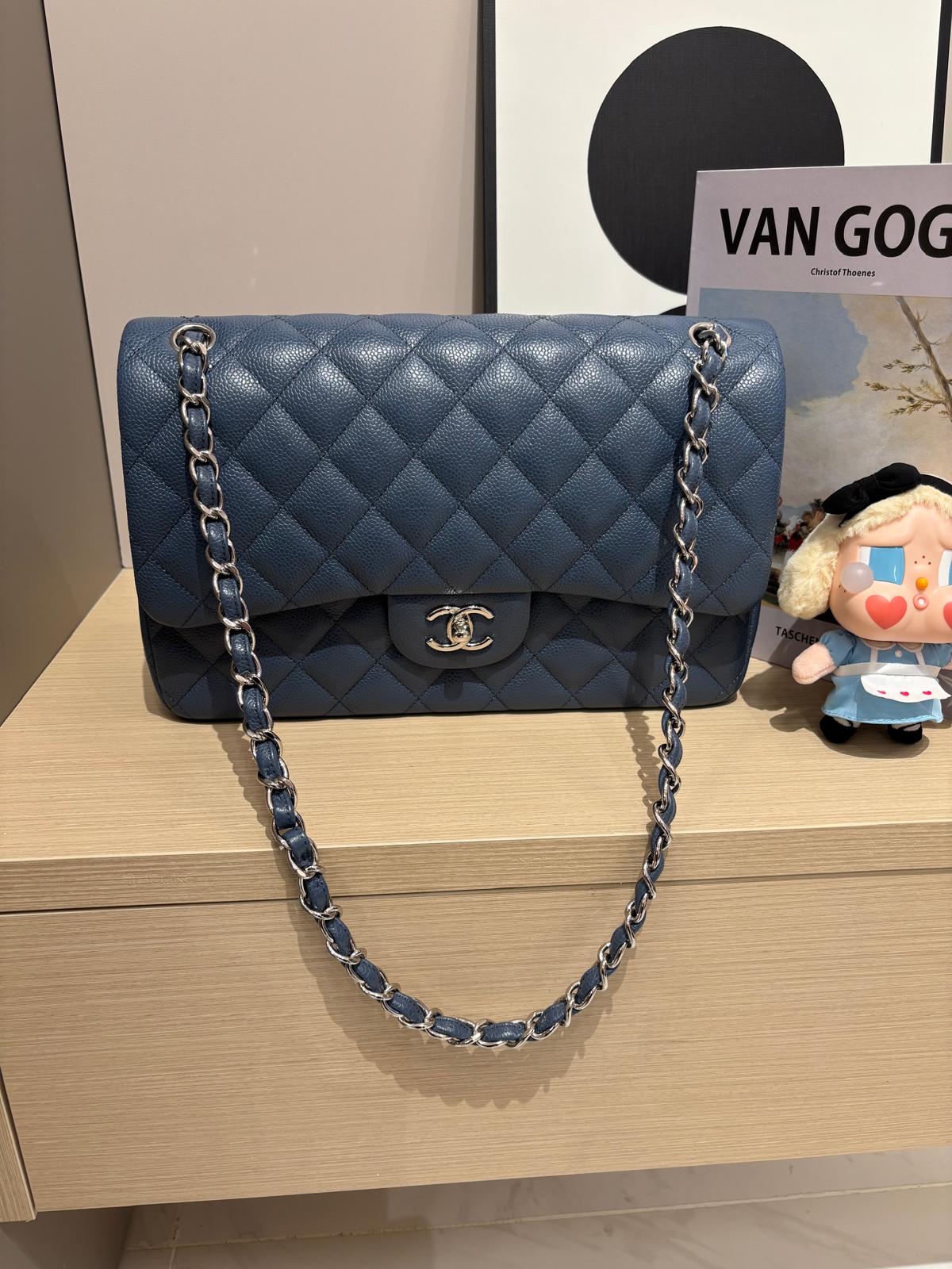 Chanel classic flap 30cm jumbo A58600荔枝牛皮銀扣,100%Authentic ,98%new ✅CARD✅塵袋✅box