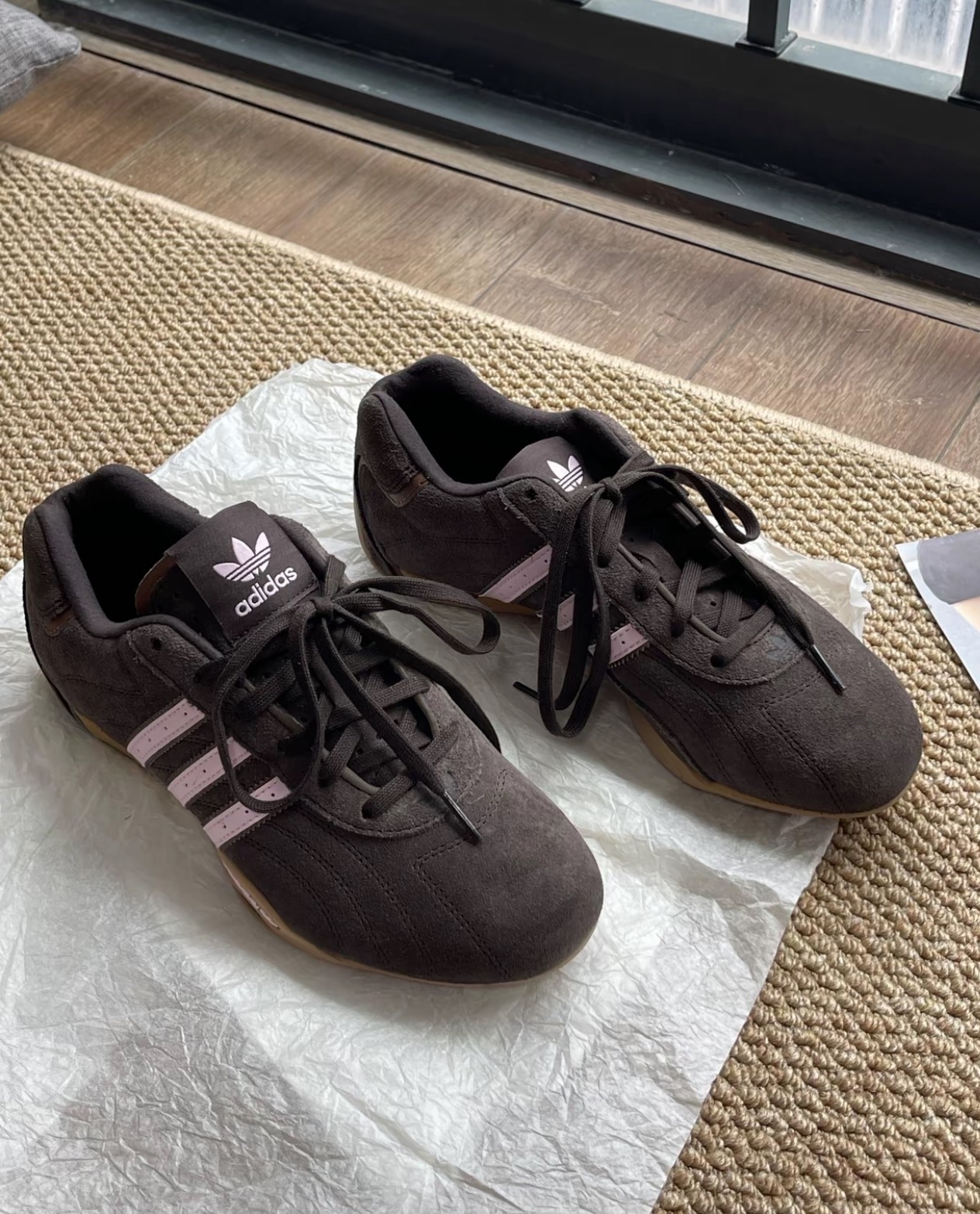 JR8867 Adidas Adiracer Lo Dark Brown Clear Pink Gum JR8867