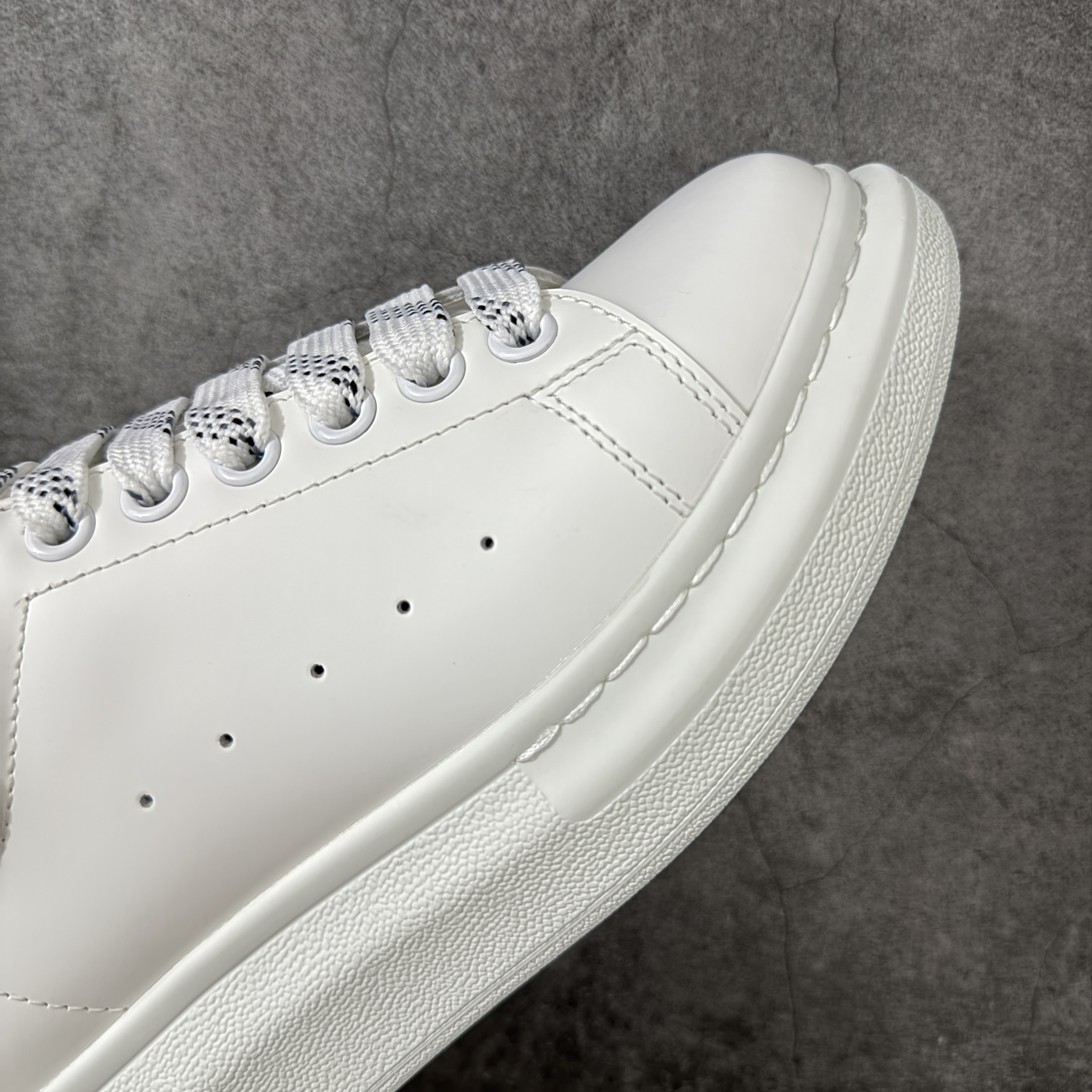 Alexander McQueen Oversized Sneaker