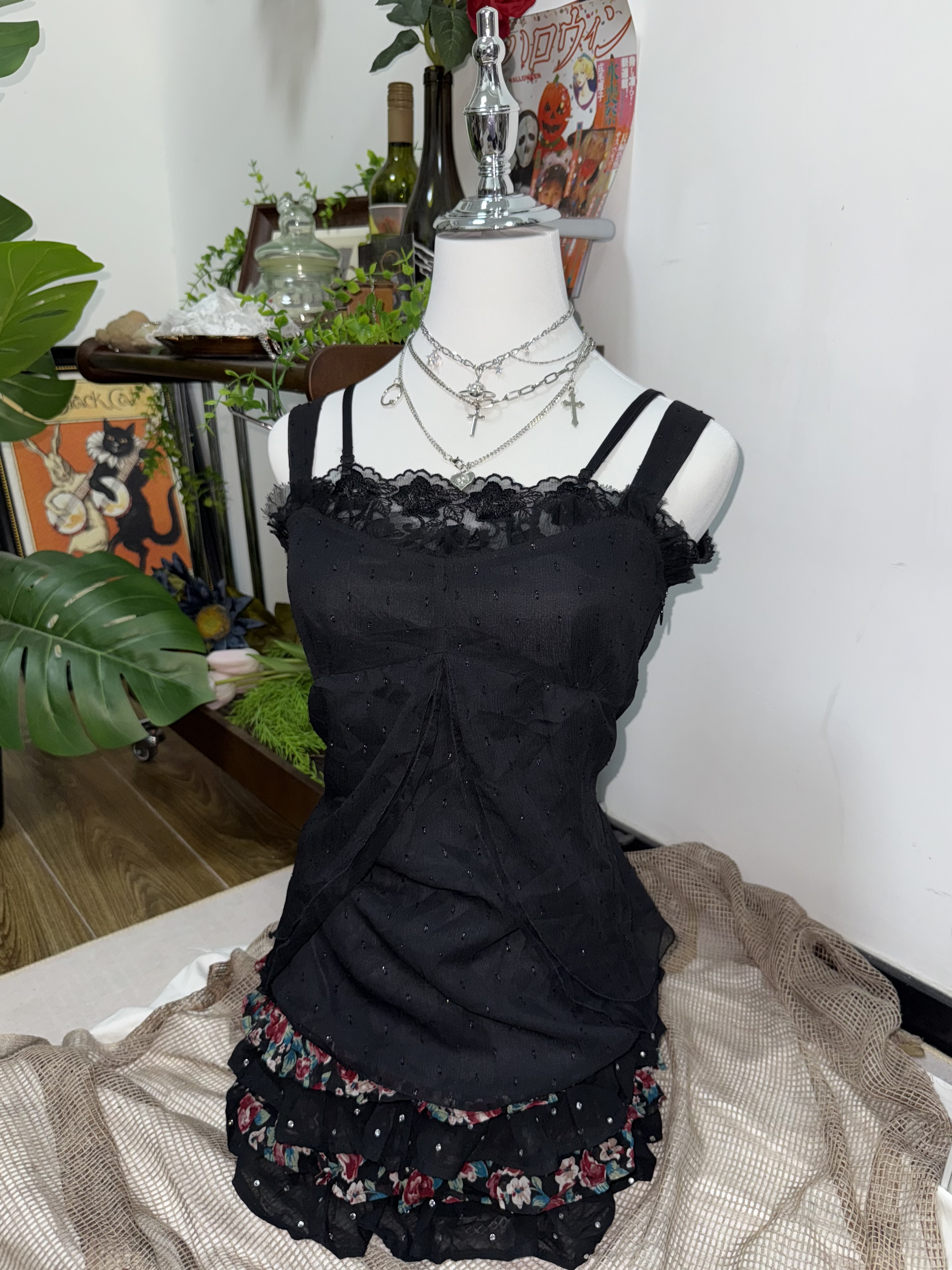 [On Sale] Black Gothic Lace Cami