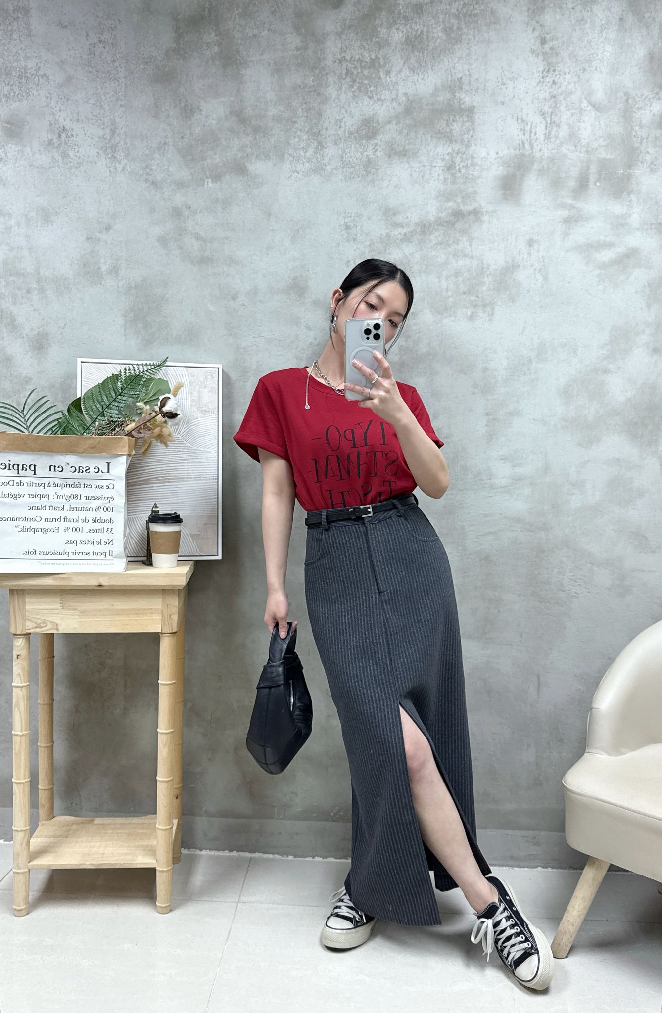 B08 褶袖英文字Tee