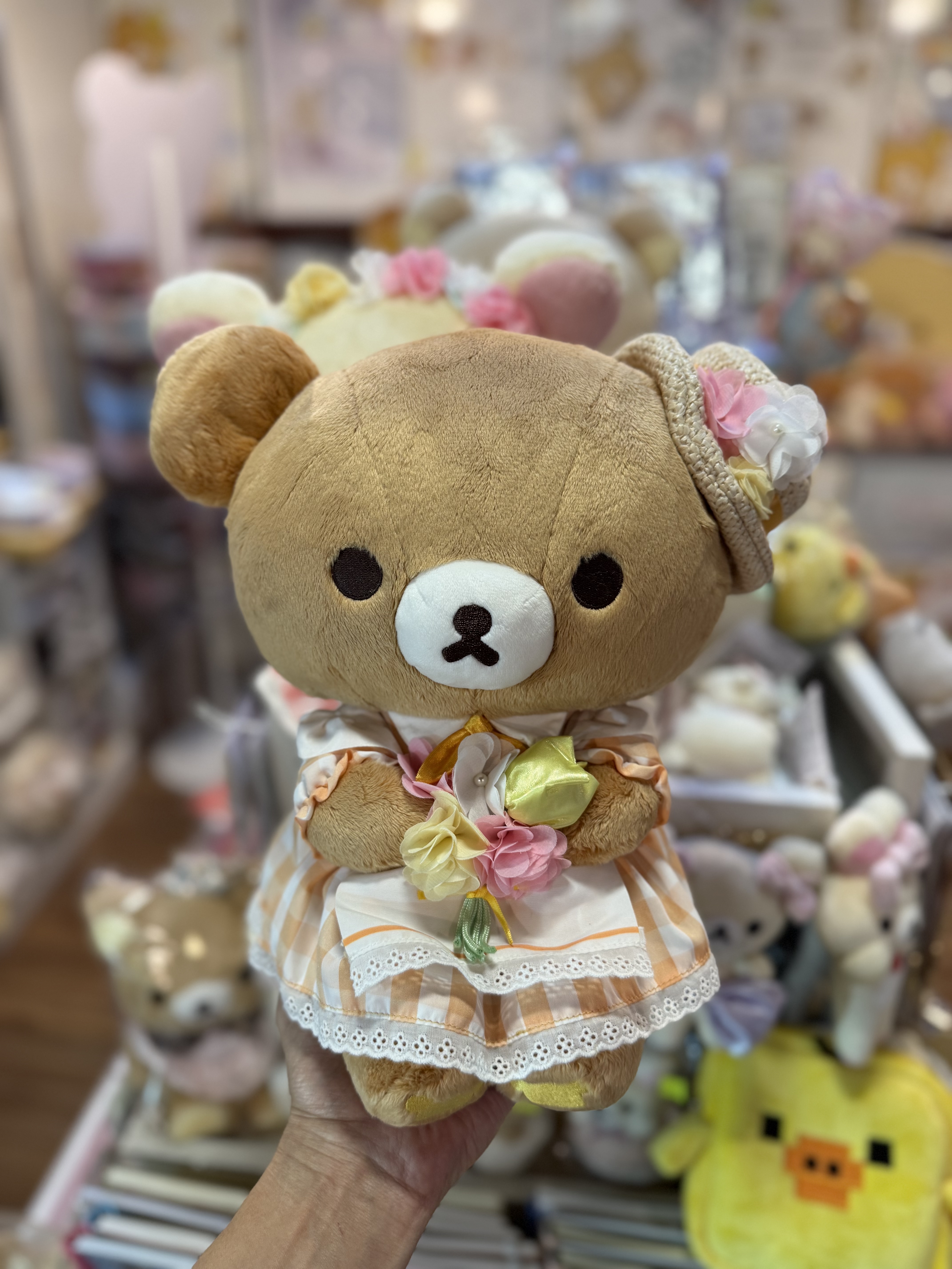 《現貨》全新日本有樂町pop up店限定 花花造型公仔（M size)