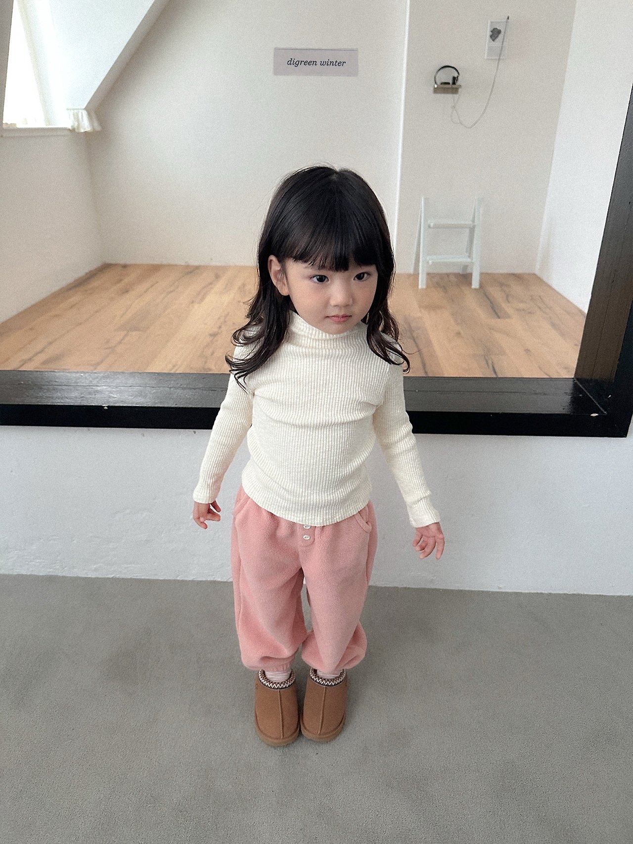 Digreen | Taupe Turtle-neck Tee 