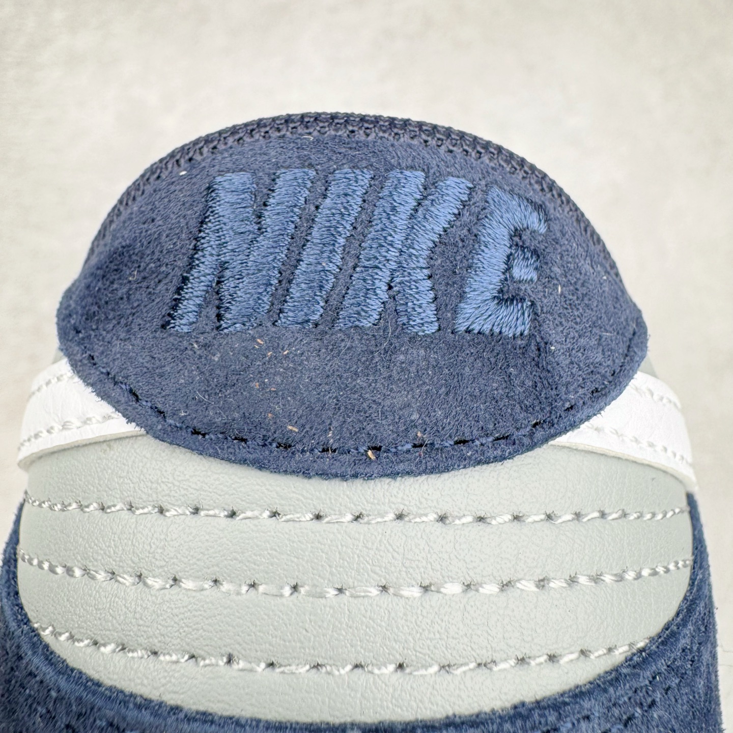 Nike Dunk Low "Georgetown Suede" IB3079-400