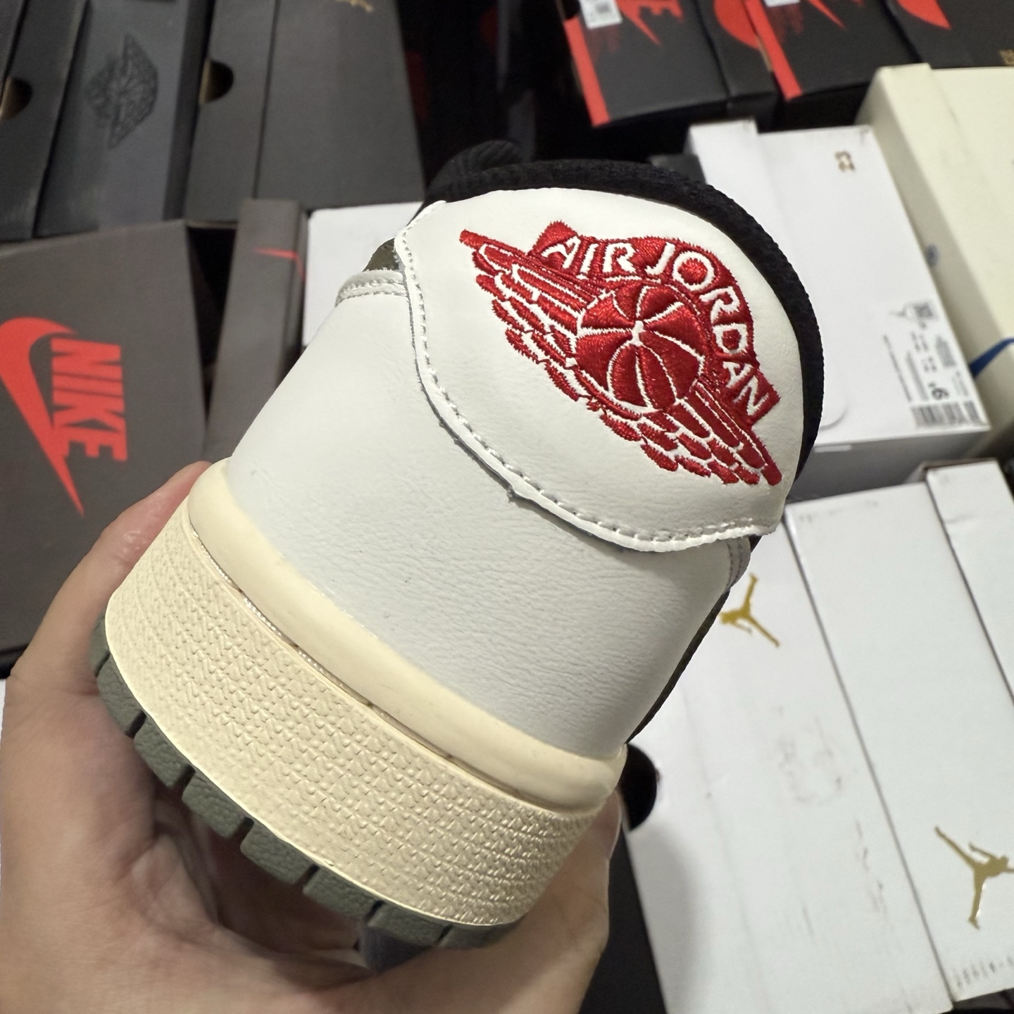 Travis Scott x Air Jordan 1 Low OG "Olive" DZ4137-106