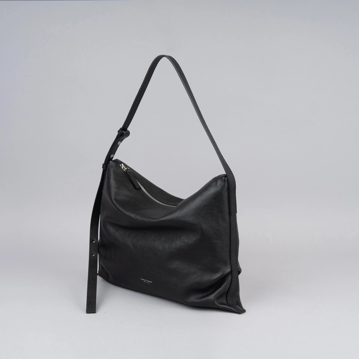  【熱賣款】預訂_慵懶風單肩 Day Shoulder Large By Bucks & leather