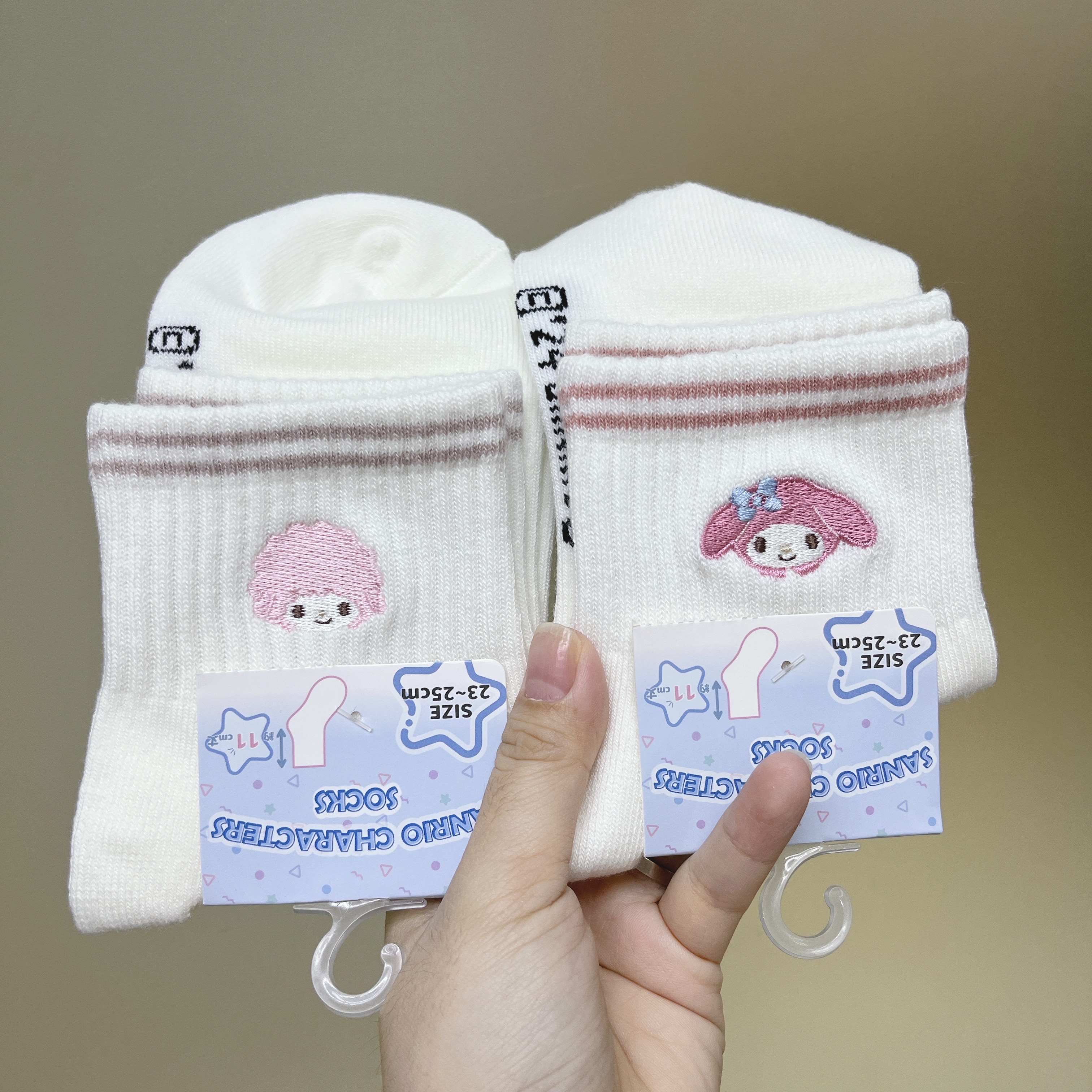 日本現貨📍Sanrio條紋刺繡圖案短襪 (Melody/Piano/AP鴨款)