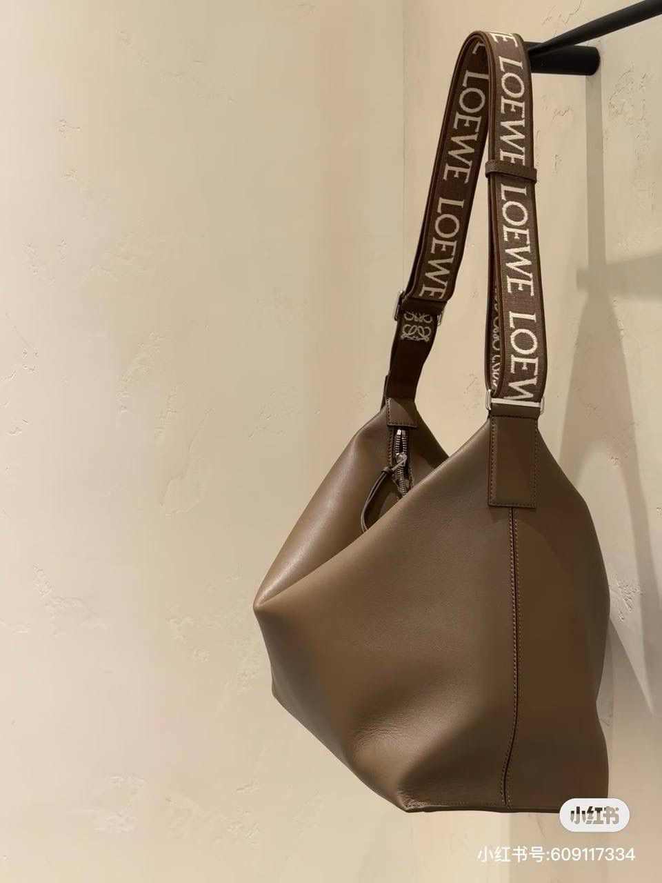 Loewe 罗意威 Font Tote 托特包 男女通用 时尚休闲 单肩斜挎大容量手提包