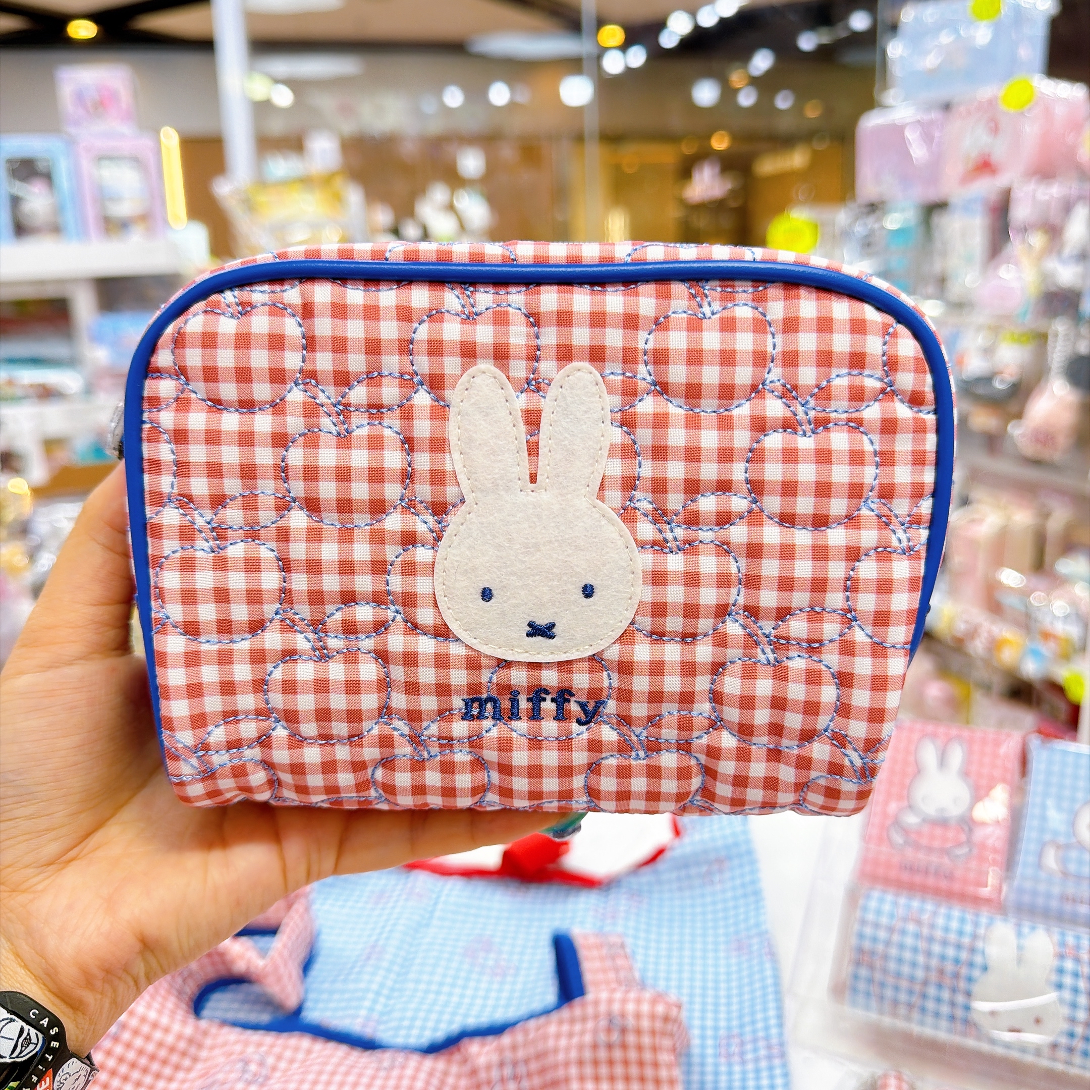日本直送新款Miffy格仔系列多款產品手挽袋環保袋眼鏡盒散子包公仔掛飾