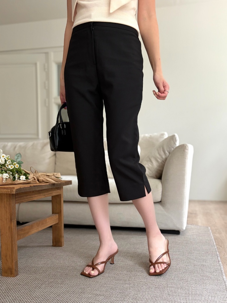 Side Slit Cropped Pants