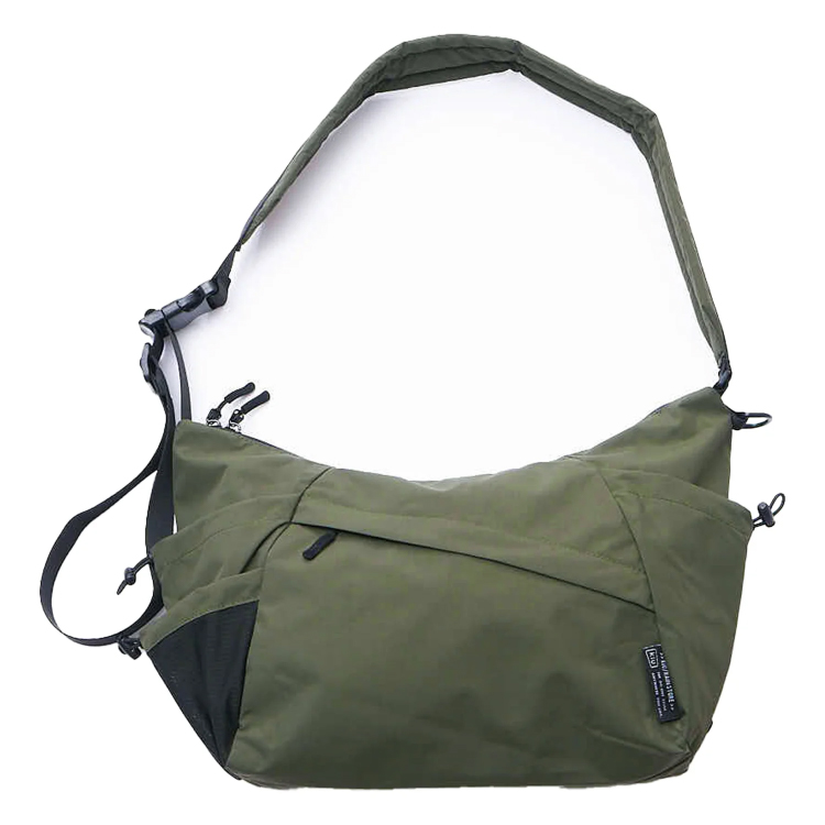 日本代購【 2026新商品 日本直送 KIU 超實用大容量 尼龍 斜孭袋 / 單肩包  Nylon Crossbody Shoulder Bag 】
