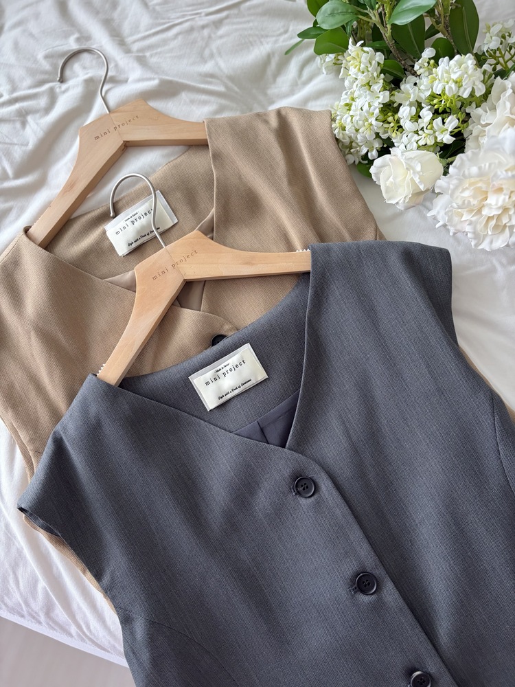 Signature Linen Blend Vest (Camel)