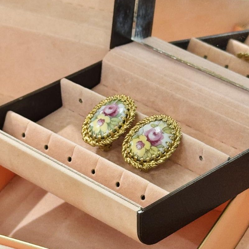 Floral Clip Earrings (C035)