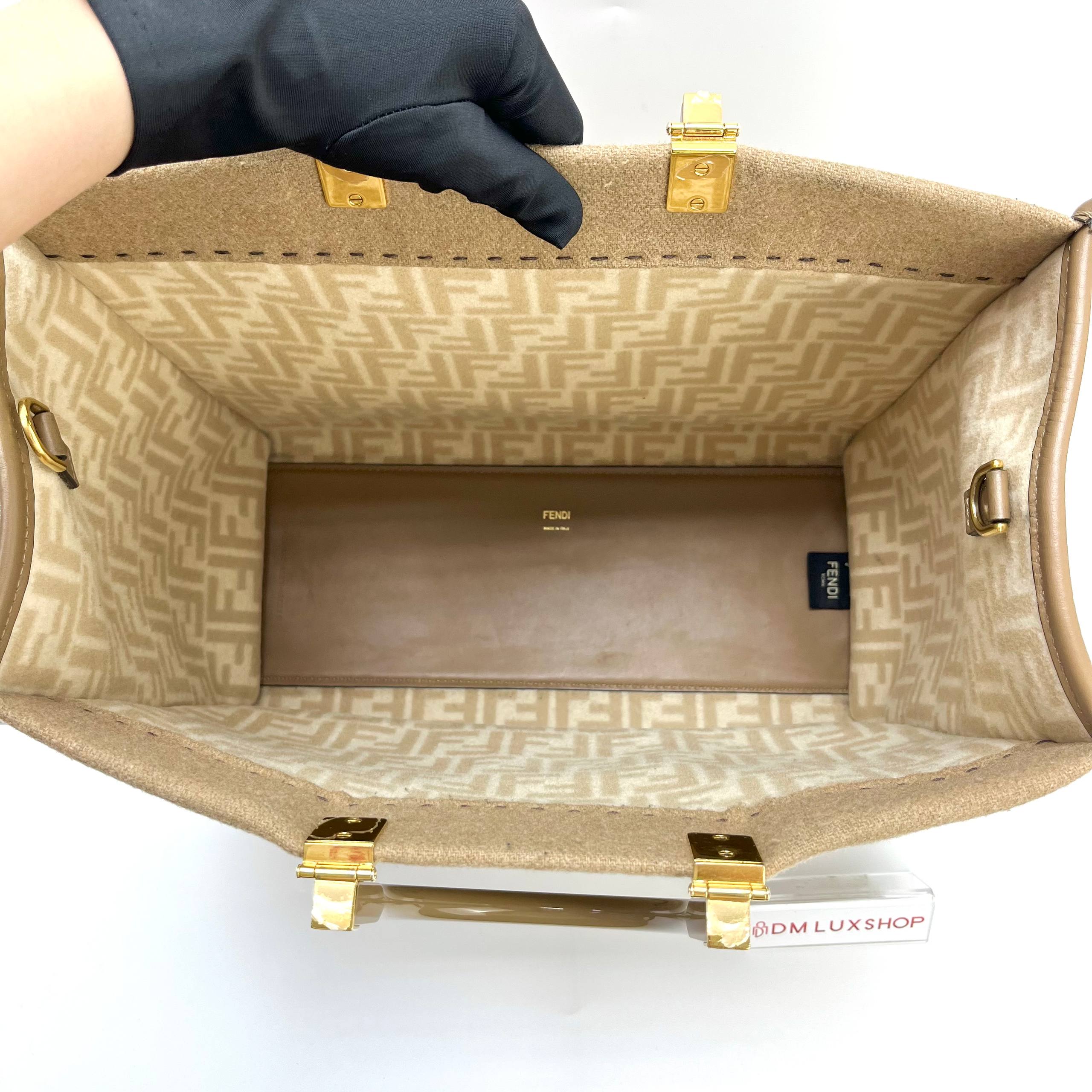 Fendi Sunshine Medium Shopper Bag Beige