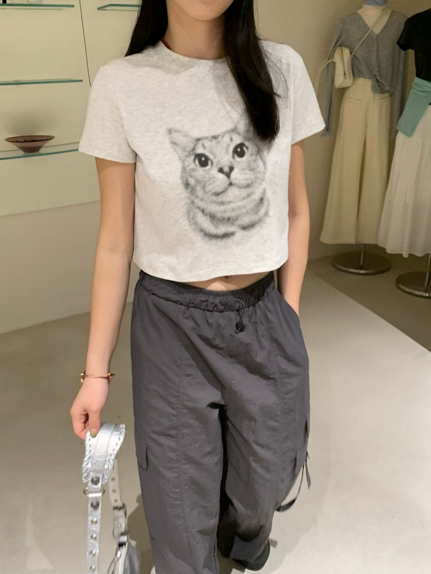 Oh Kitty Roundneck T-shirt Ins风可爱猫咪印花圆领短款Tee ( 2 colours )