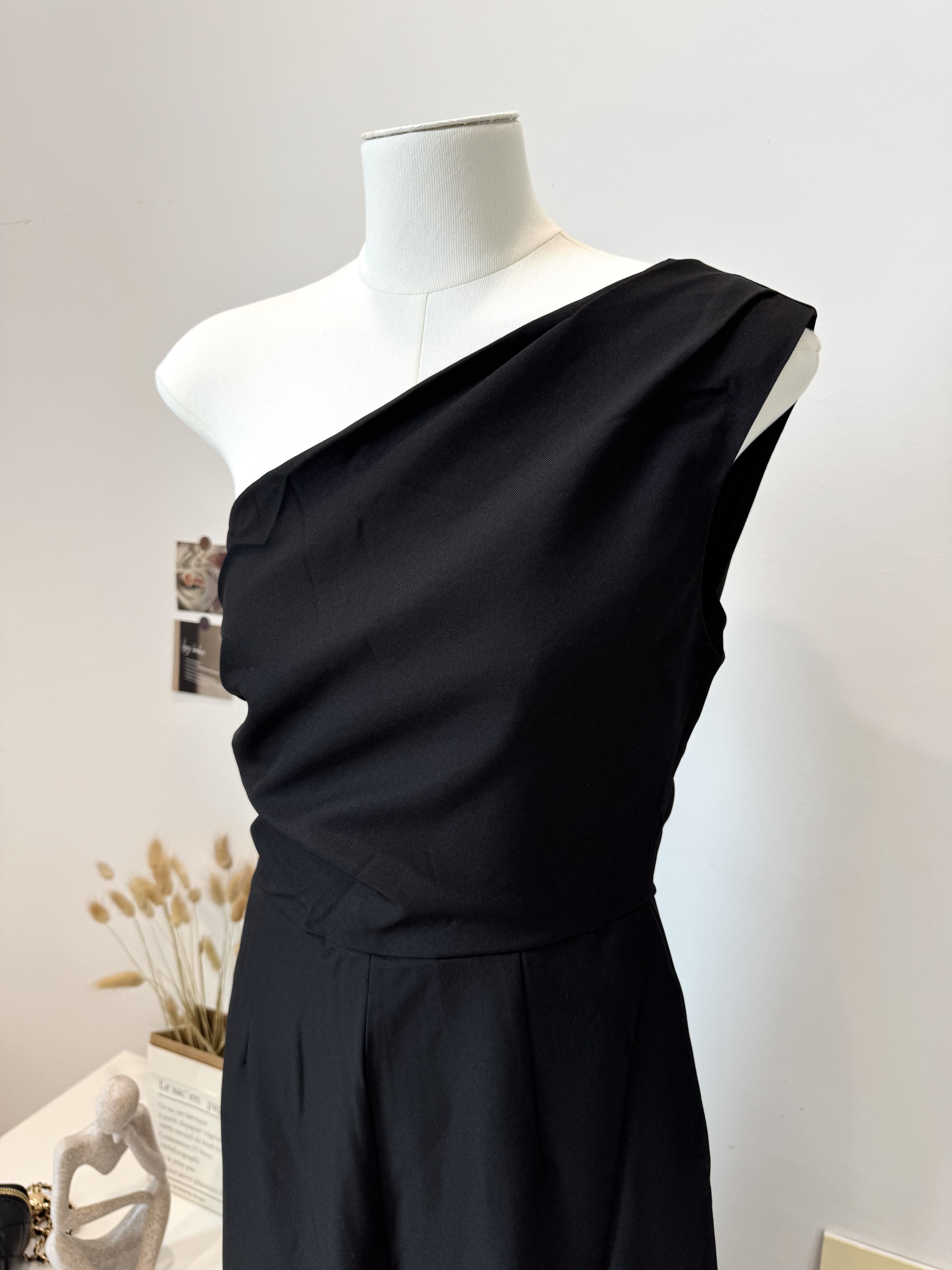 Eyana Suit Jumpsuit 法式气质斜肩连体裤( 2 colours )