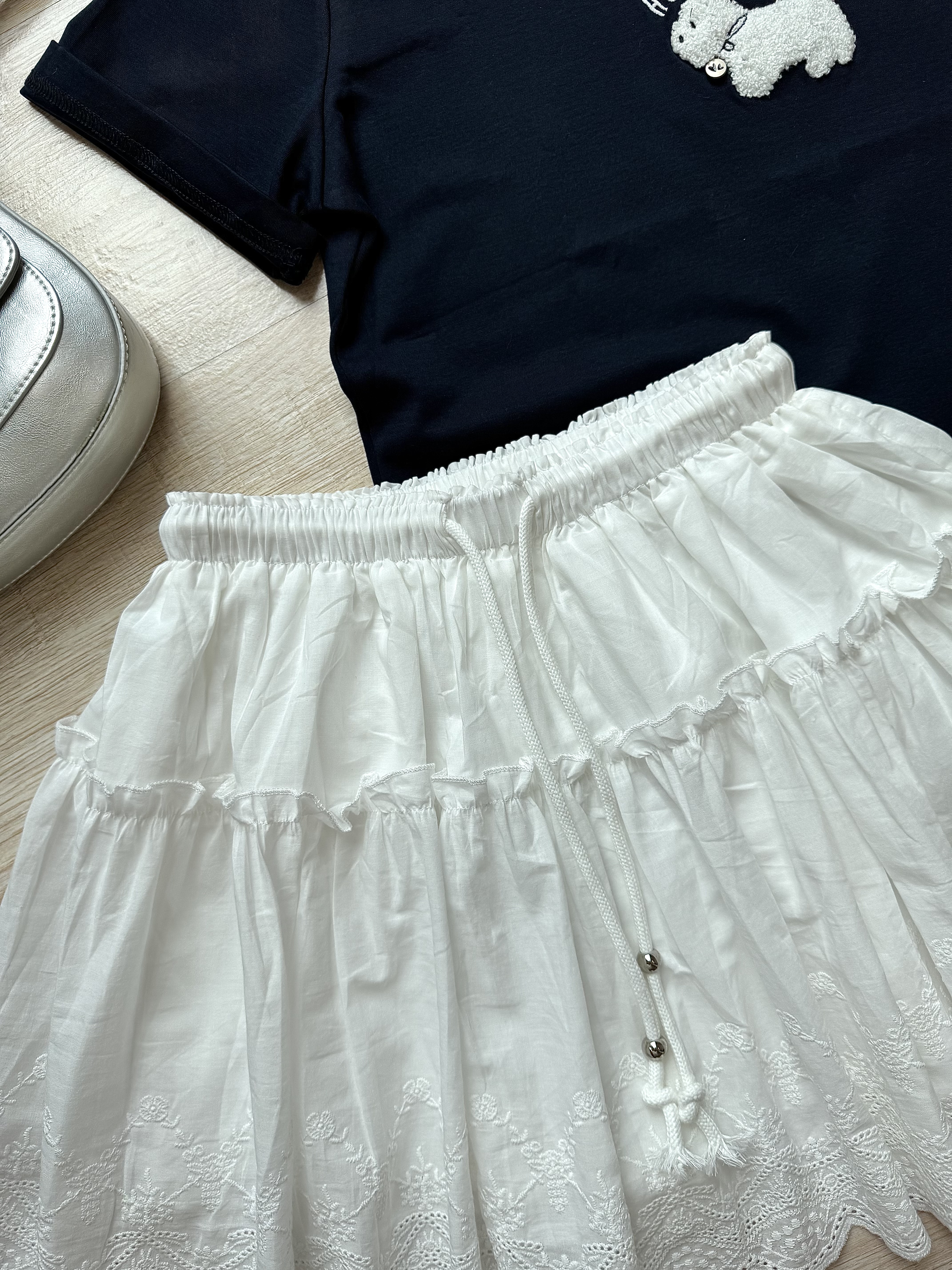 Luna Blossom Embroidery Mini Skirt “ 花漾白月光” 韩系镂空花边刺绣抽绳短裙 ( 1 Colour )