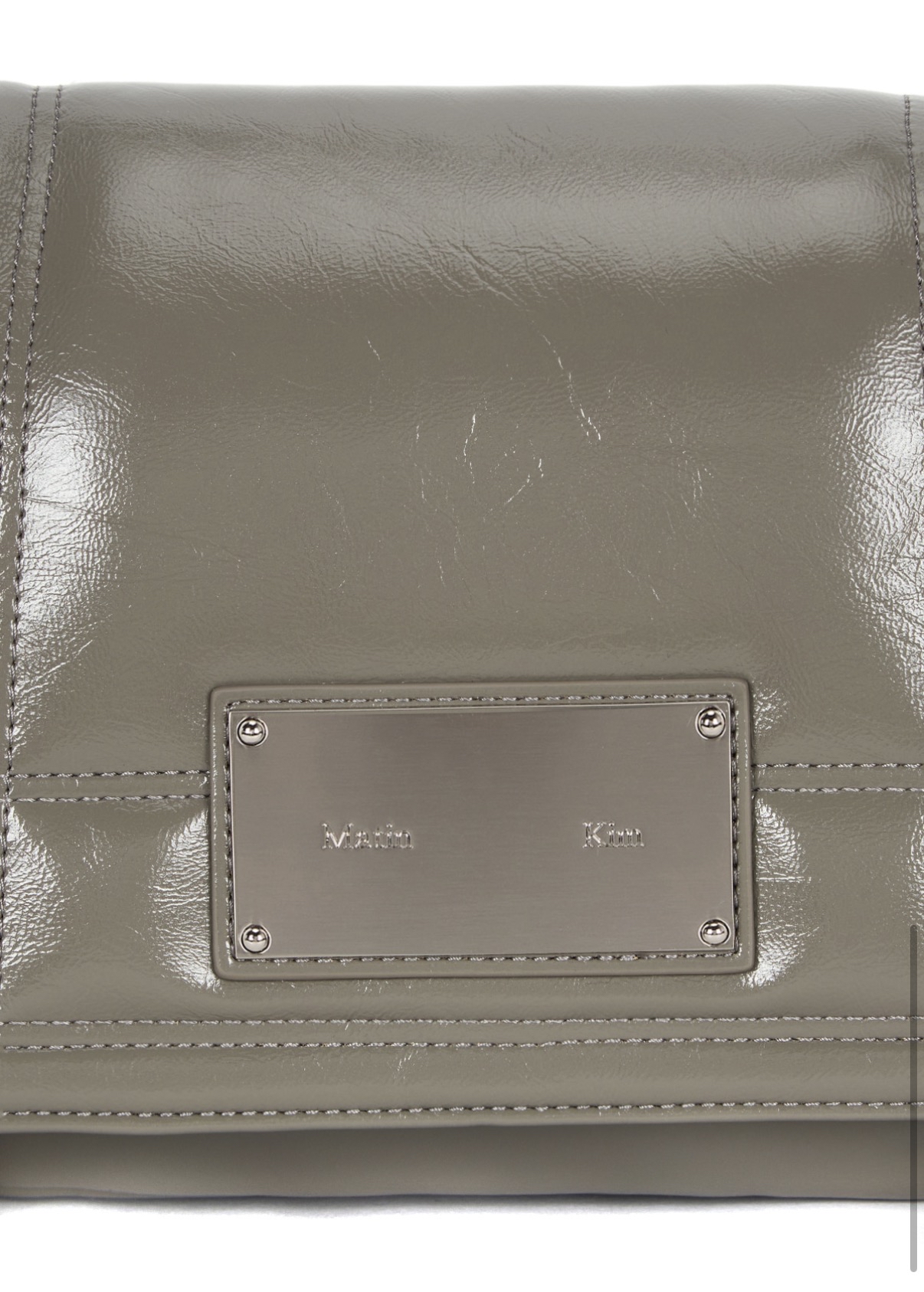 MATIN KIM 特價場GLOSSY QUILTING MEDIUM CHAIN BAG IN GREY