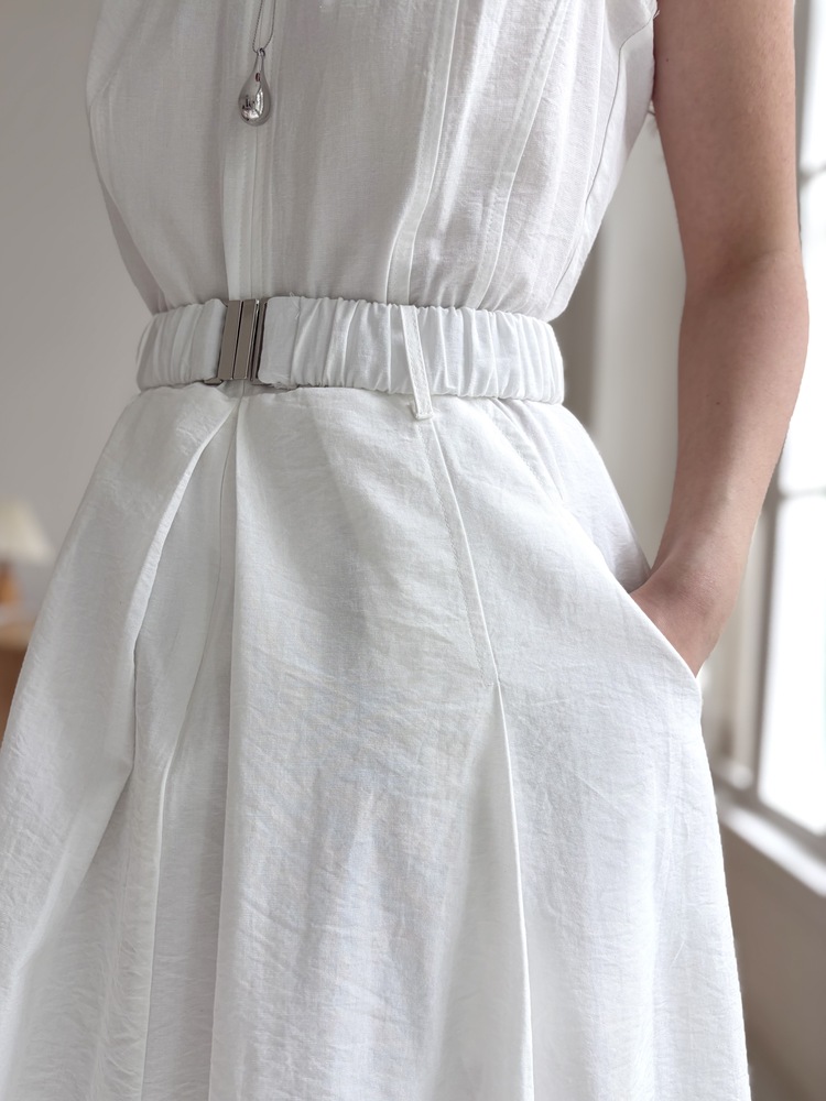 Jardin Belted Zip-Front Dress