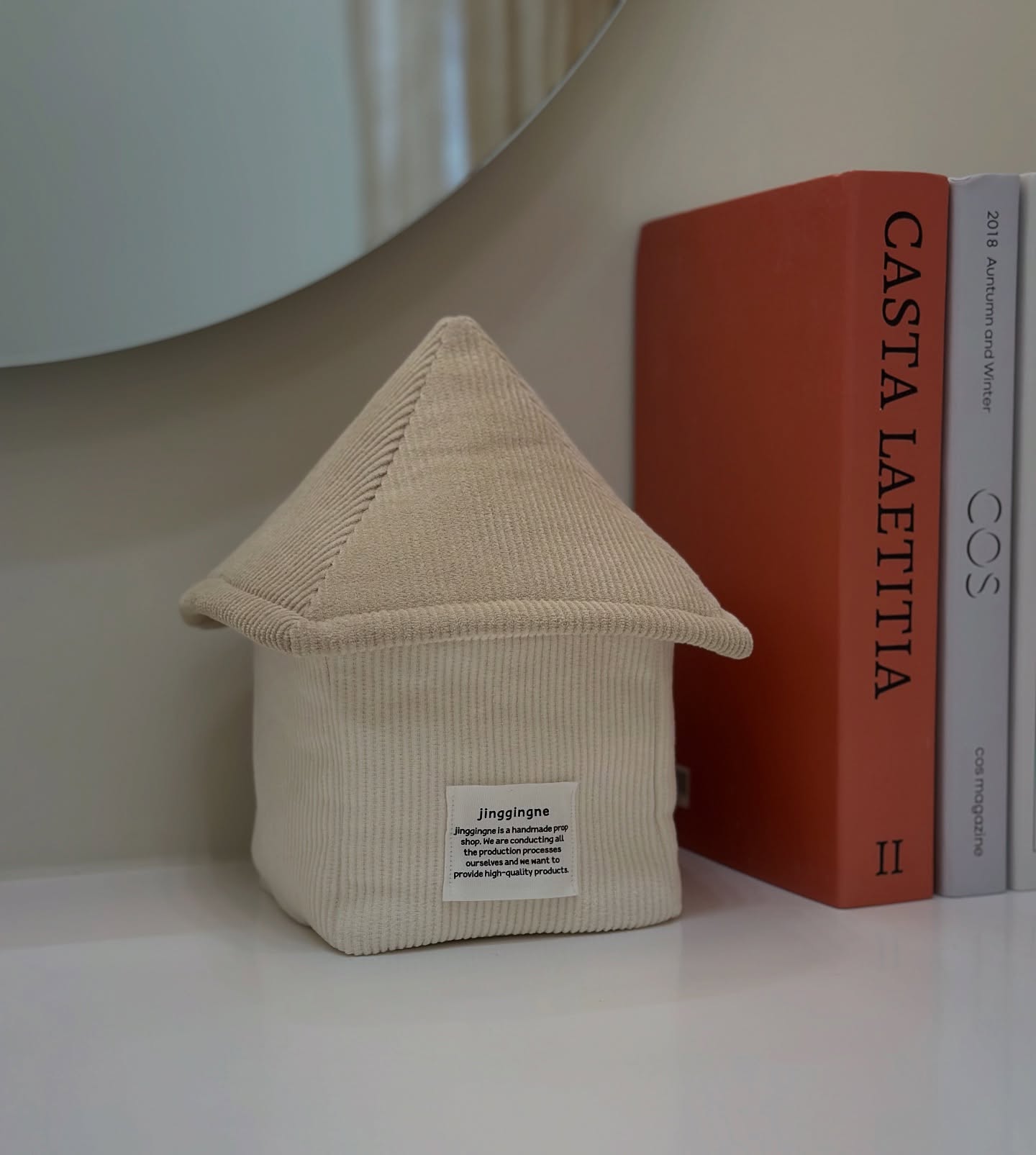 Jinggingne Ugly House (Large)