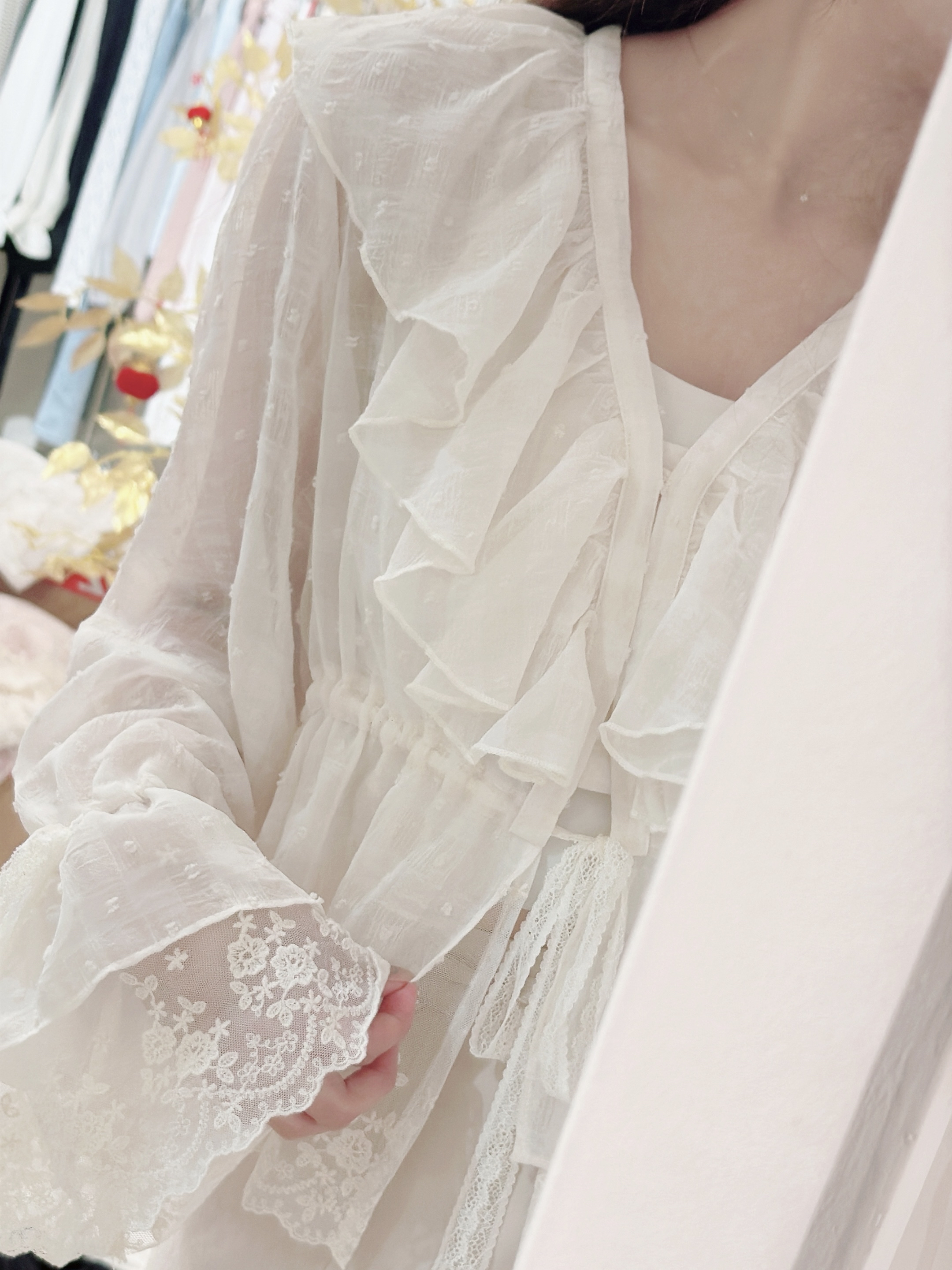 Delicate Lace Ruffle 2way Blouse with Ribbon