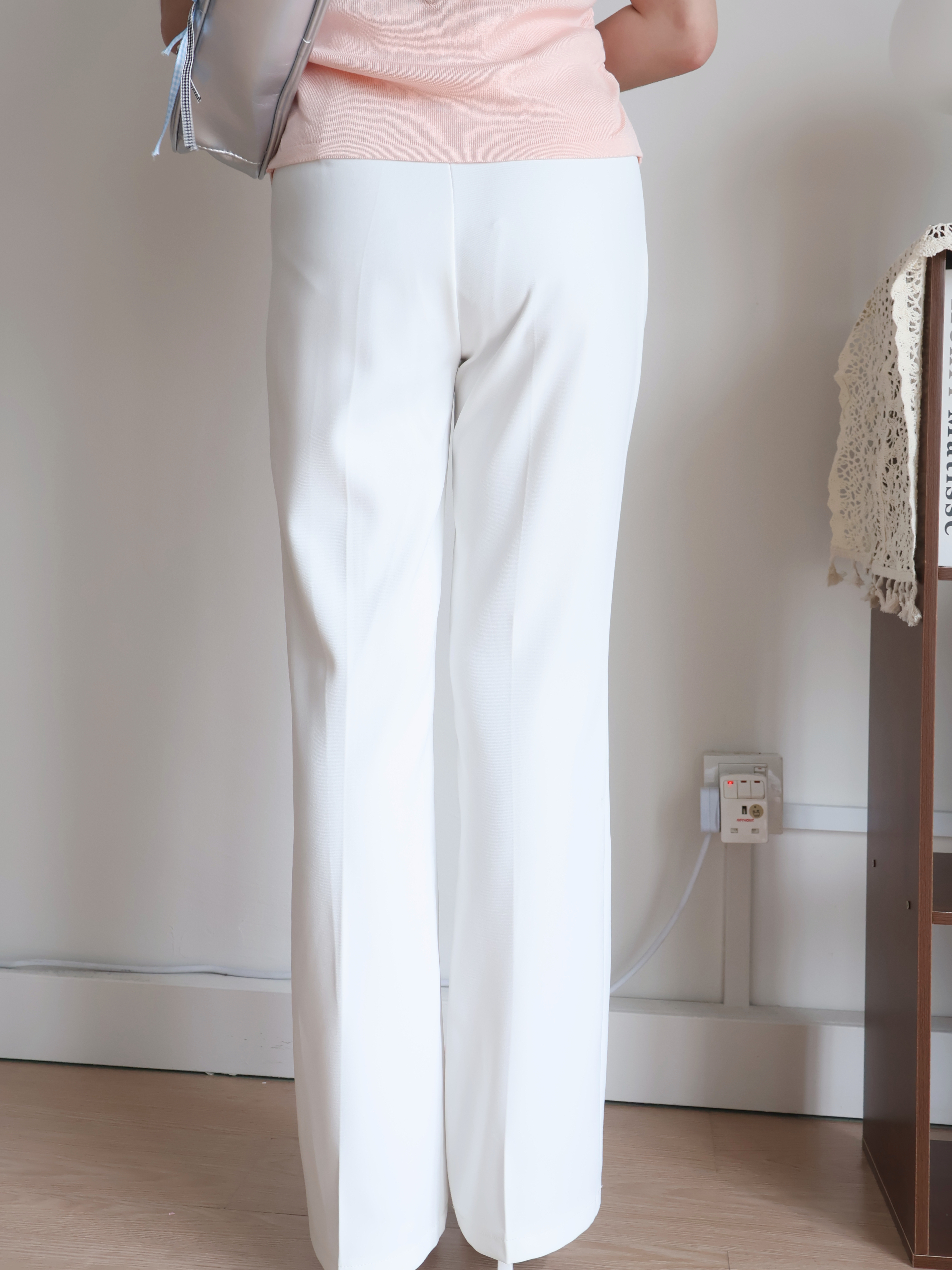 (DEFECT) SL32 Flared Pants | White