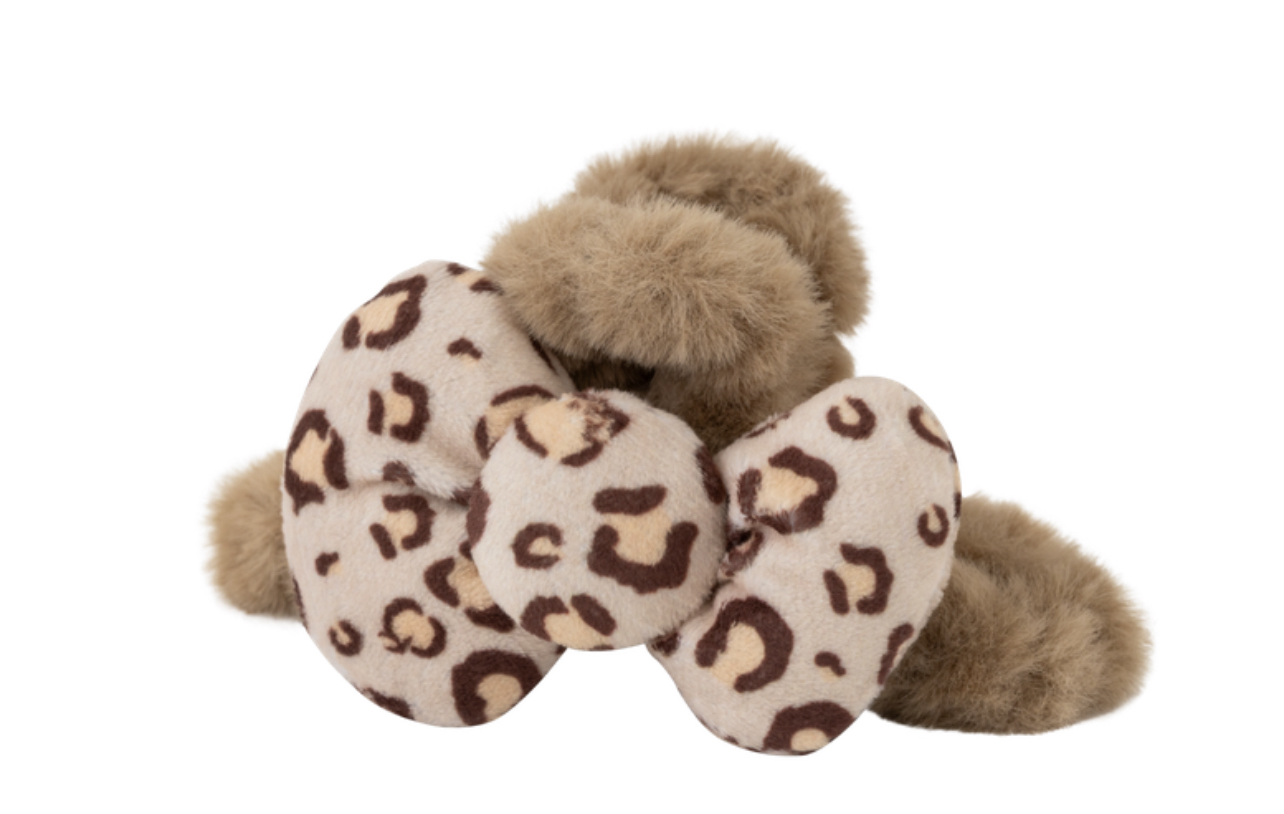 （約6月尾到貨）🇹🇼台灣超商限定 限量長腿 Kitty 鯊魚夾髮飾💕