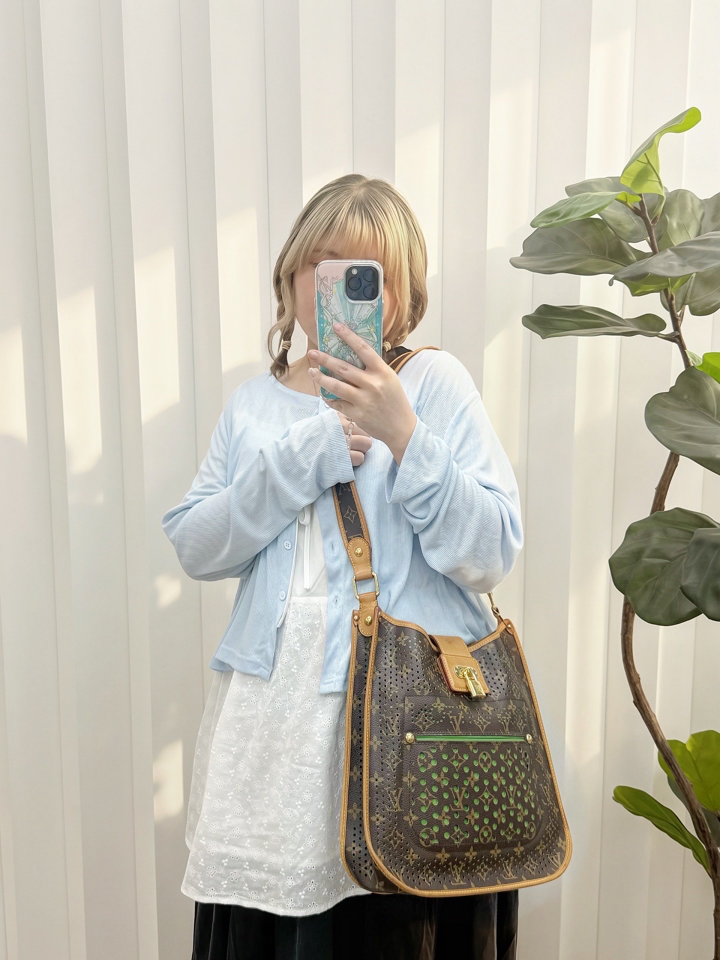 LV 🤍PRE OWNED Perforated Musette中古老花拼綠色鏤空包💚