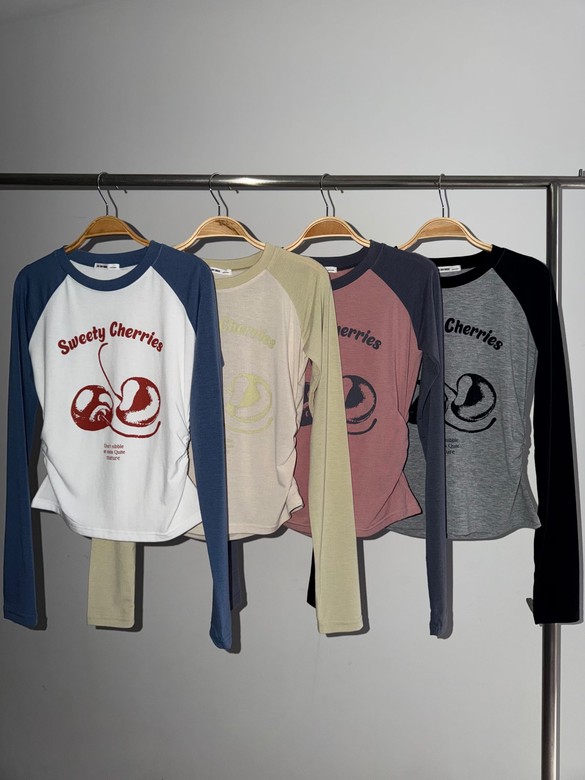 韓國車厘子撞色牛角袖薄Tee