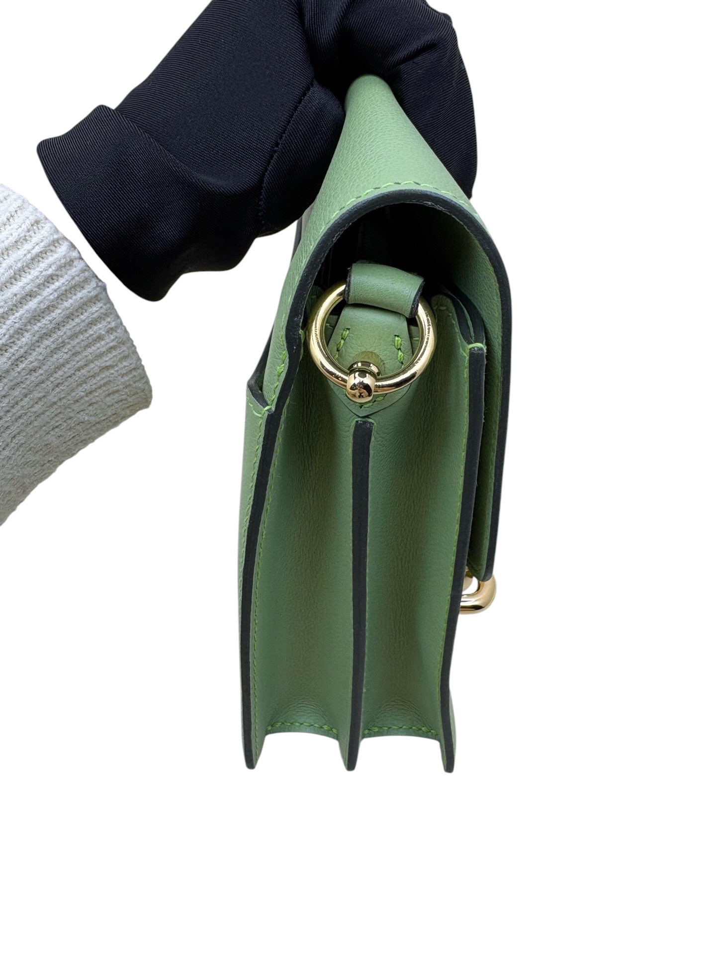 Pre owned Hermes roulis 23 cm / Stamp D / K081601