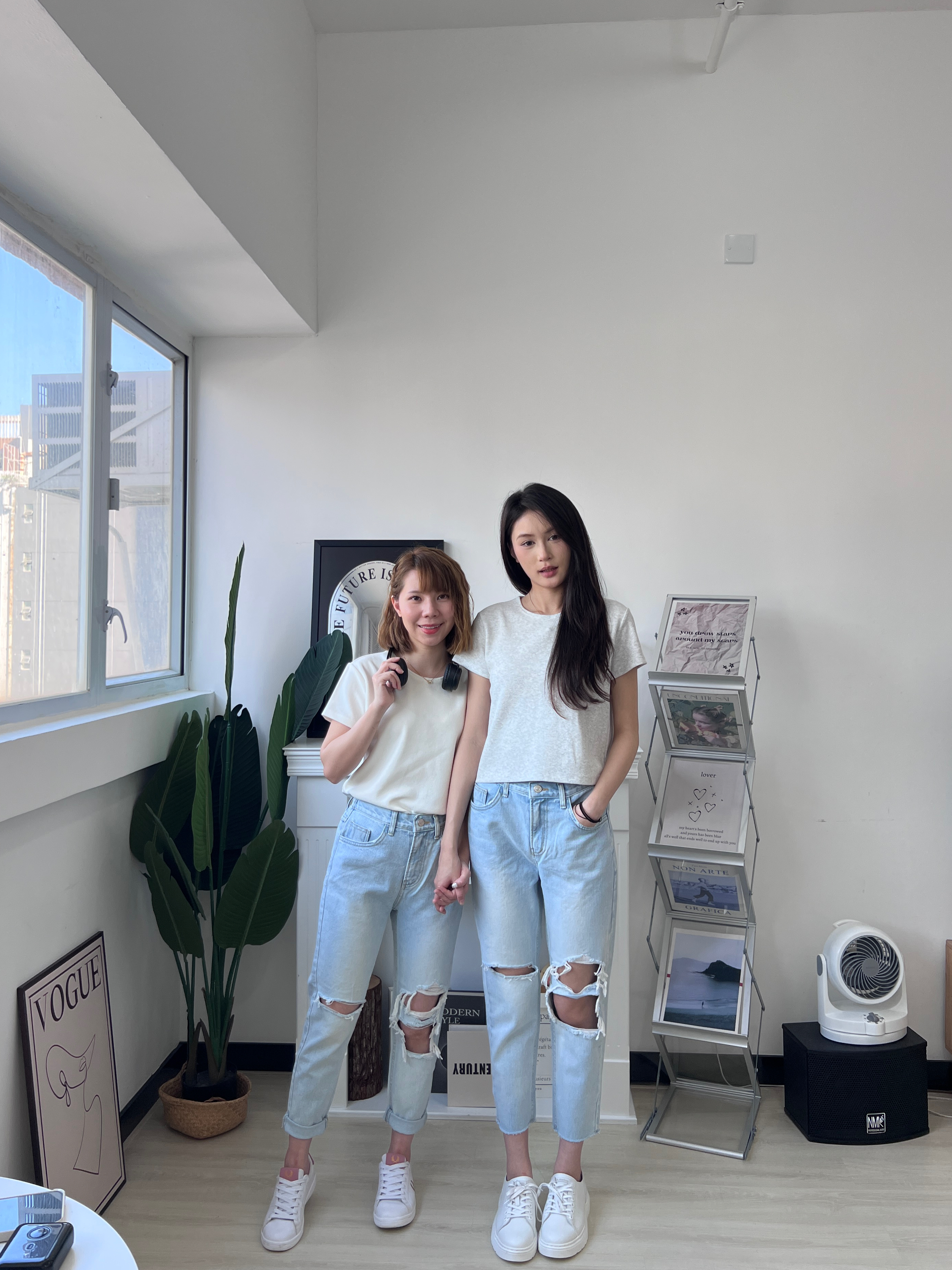 🇰🇷幼直紋淨色T (白色)