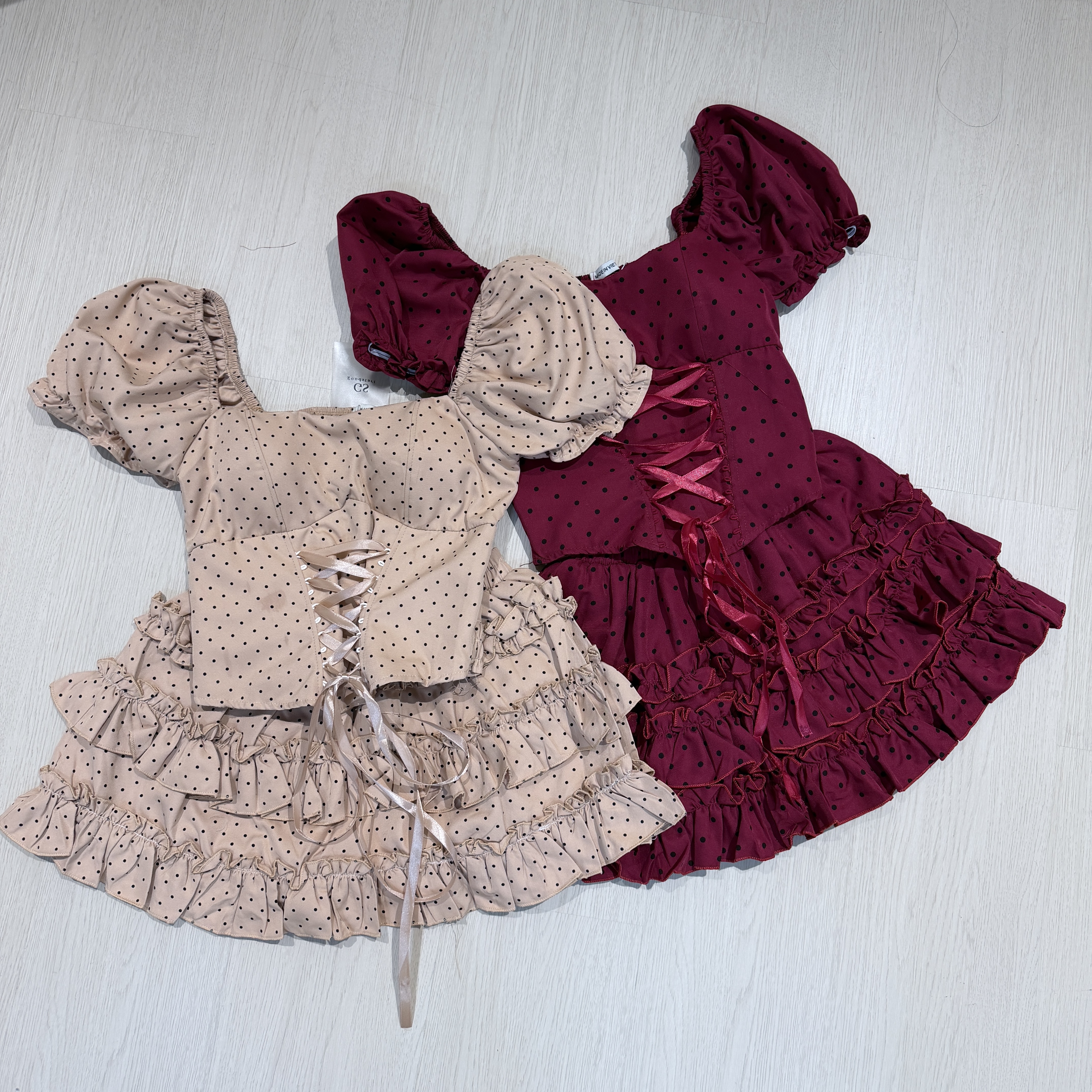 波點荷葉邊洋裝套裝